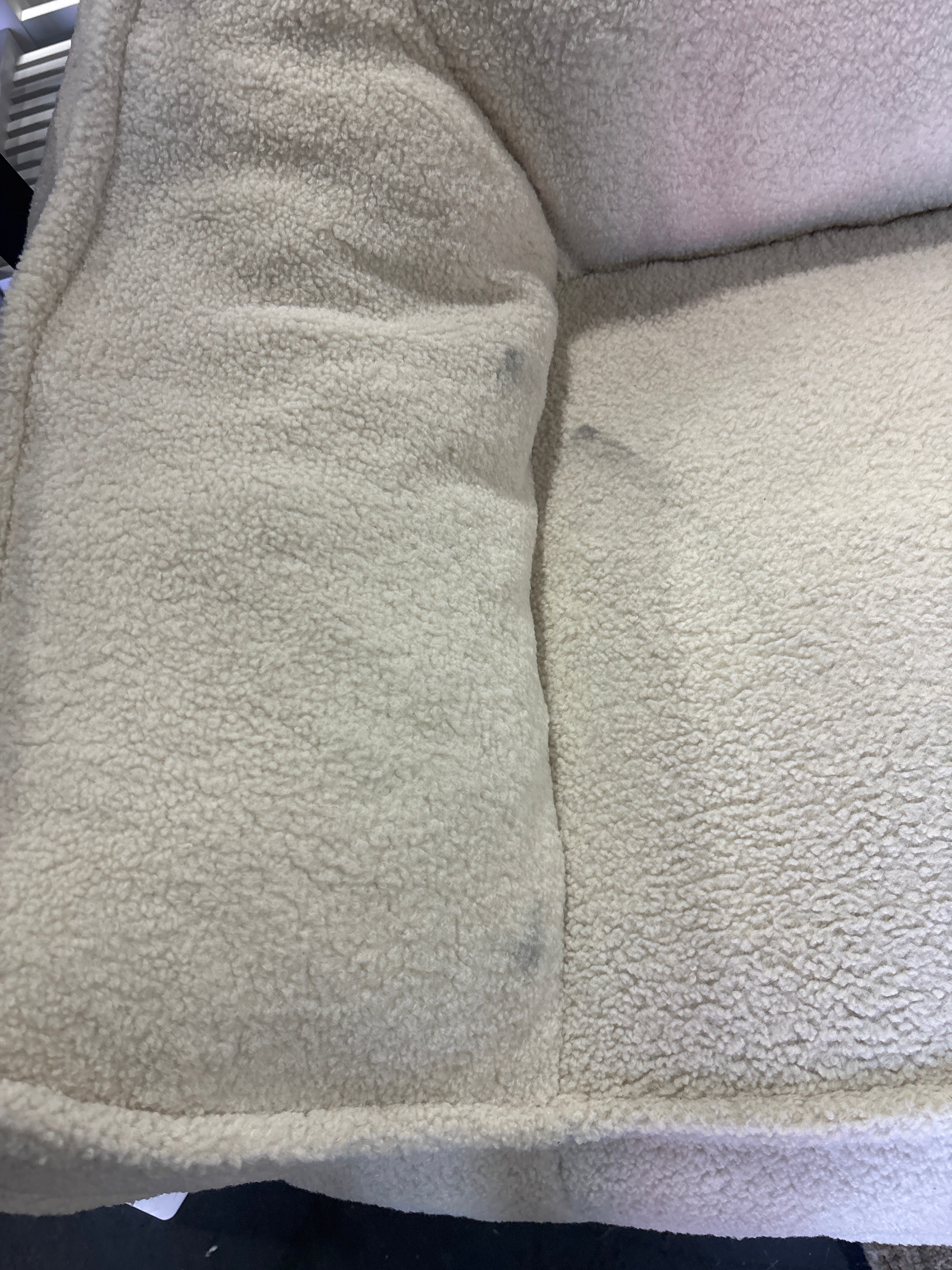 (1 PC) COOLMORE Bean Bag Chair - Cream SHOWROOM ITEM - Image 4