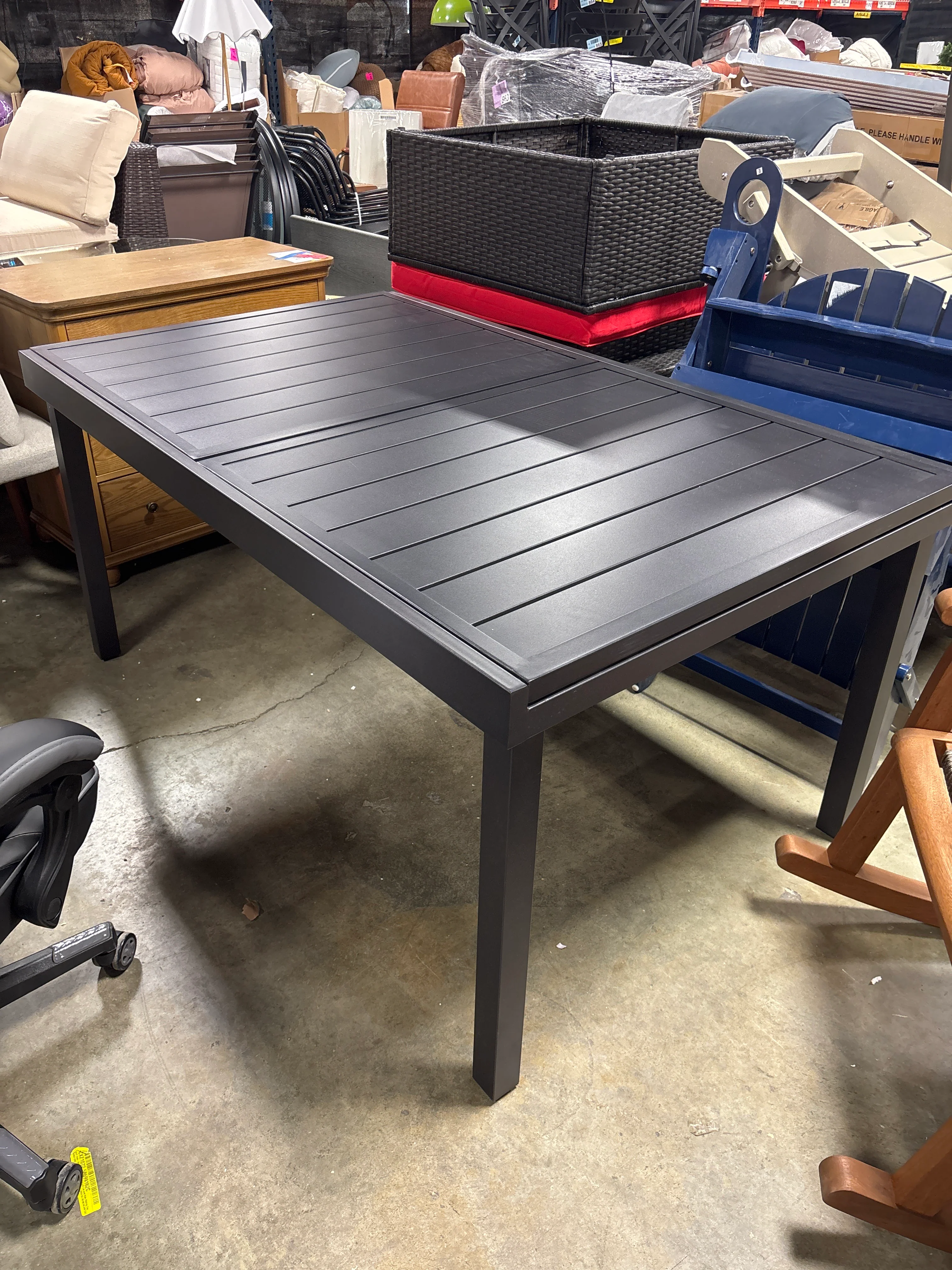 106" L X 35" Outdoor Expandable Dining Table SHOWROOM ITEM - Image 2