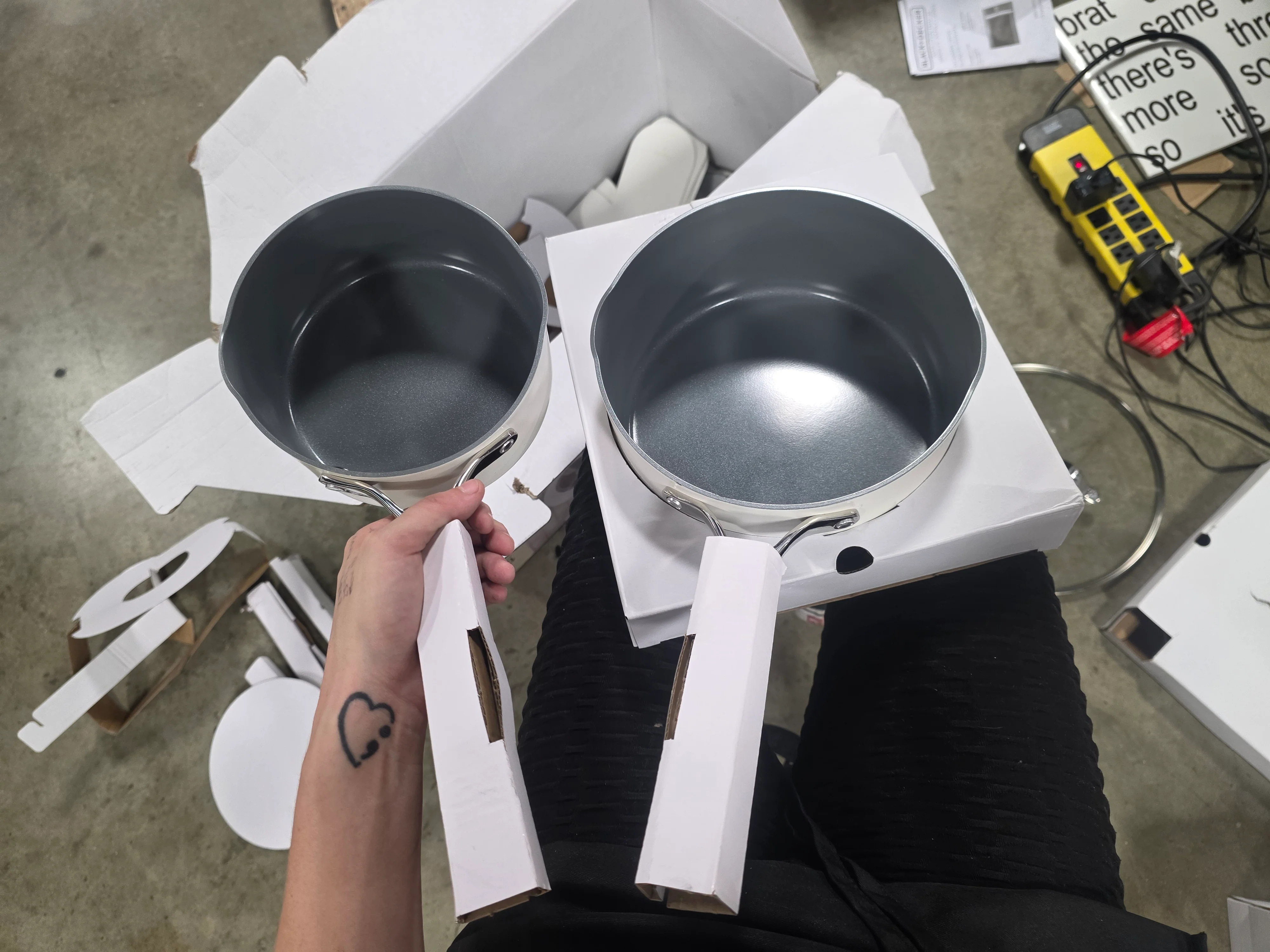 12pc Nonstick Ceramic Coated Aluminum Cookware Set - Image 15