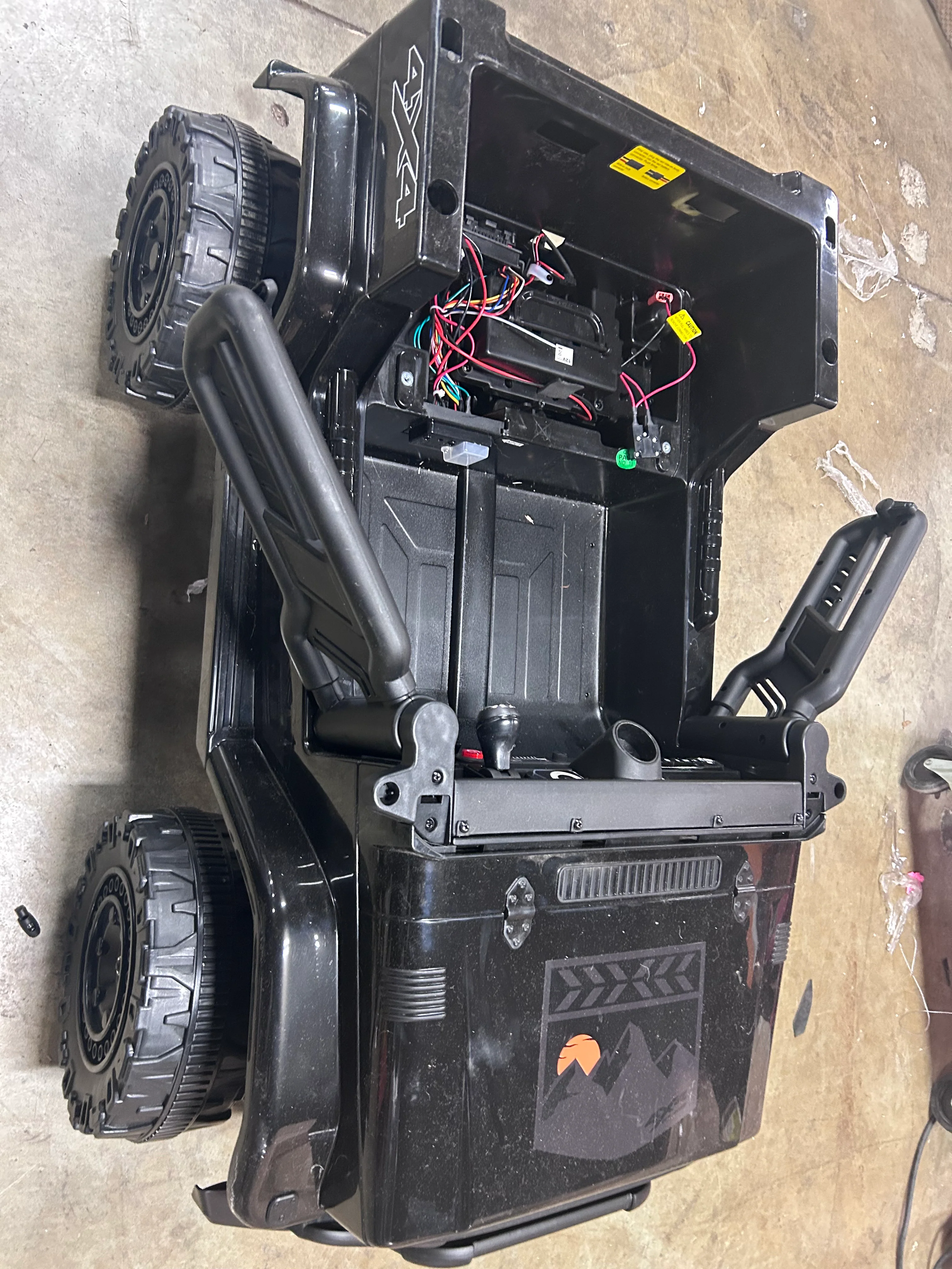 12V Ride On Truck Car, 2WD Electric Car, Black - Image 9