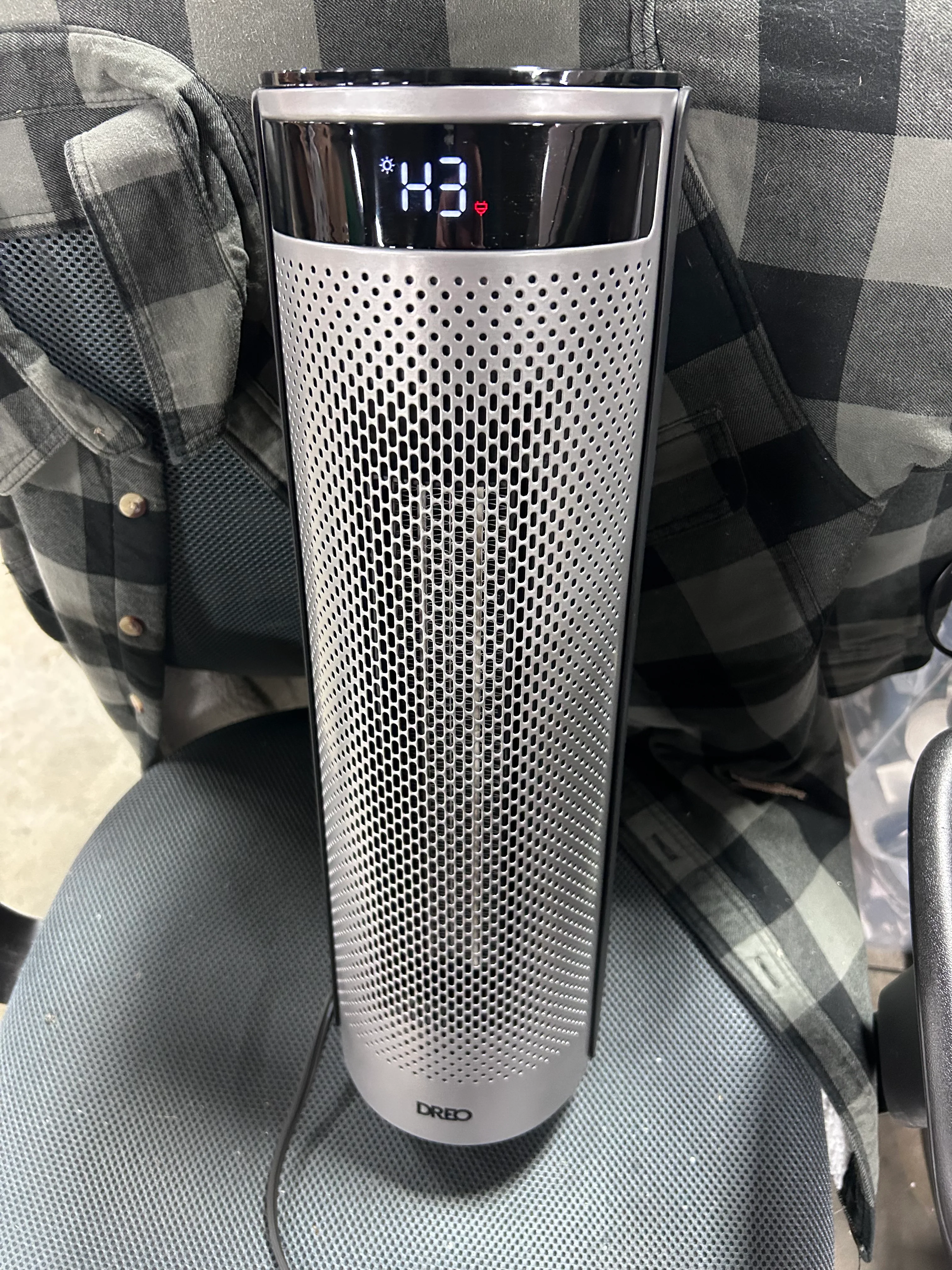 Solaris Plus Portable Oscillating Ceramic Space Heater Silver - Image 7