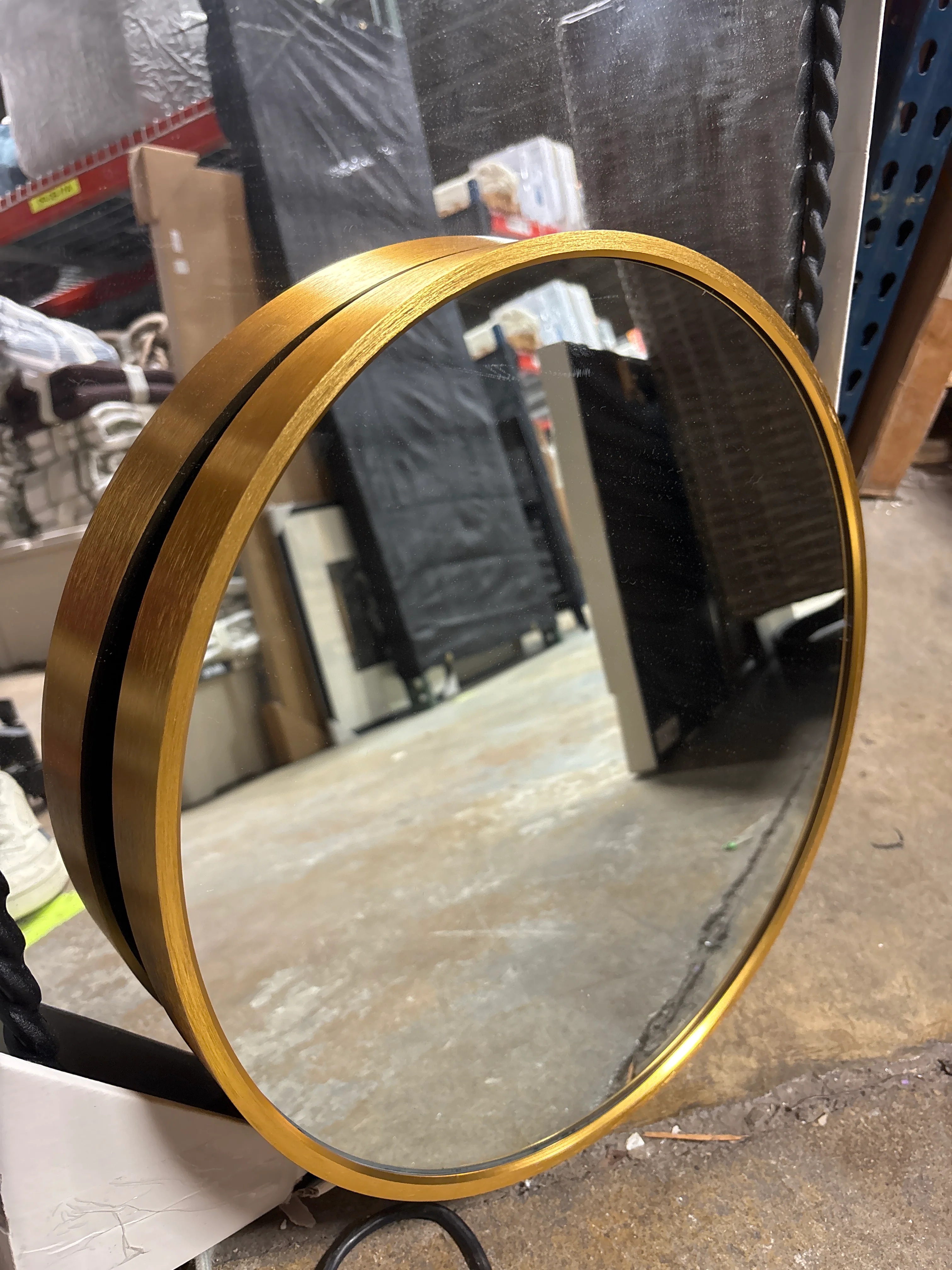 16" Small Modern Brushed Gold Round Wall Mirror SHOWROOM ITEM - Image 3