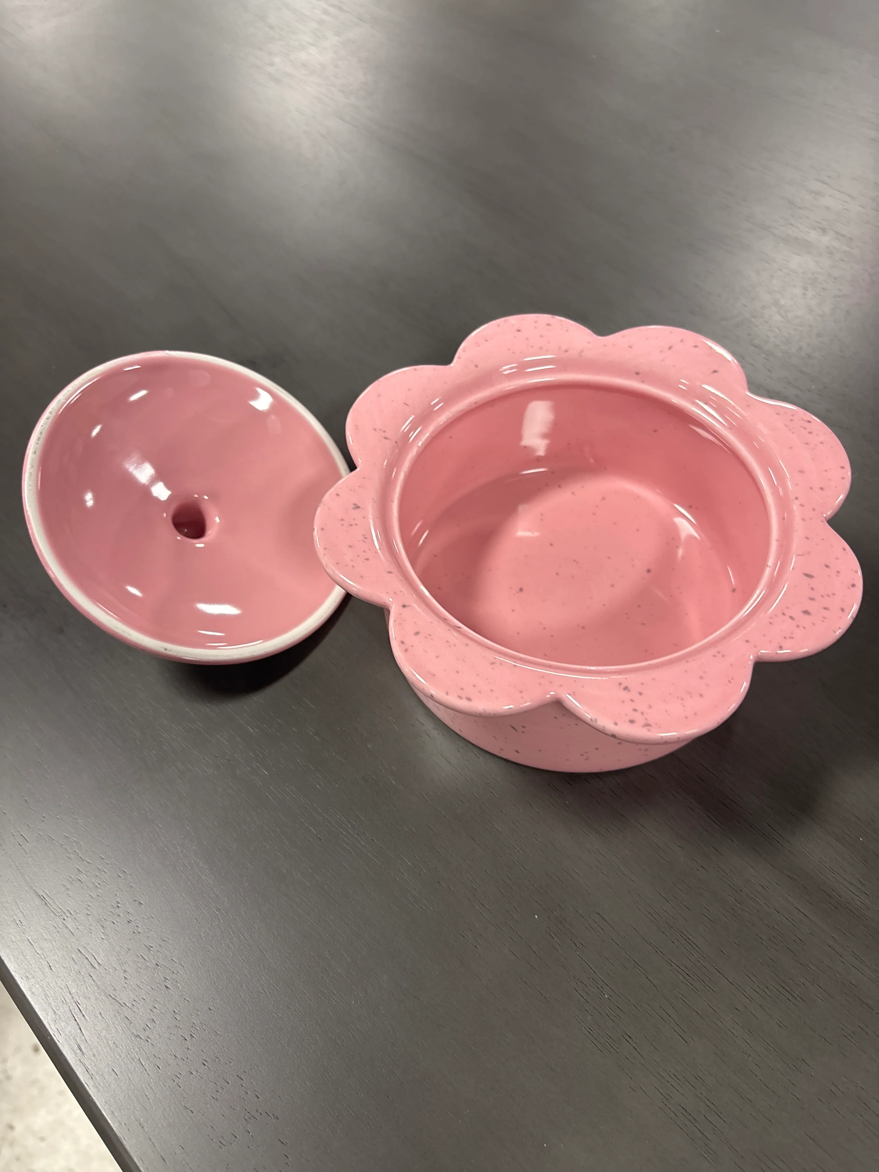 16oz Pink Speckled Mini Ceramic Pot With Lid SHOWROOM ITEM - Image 3