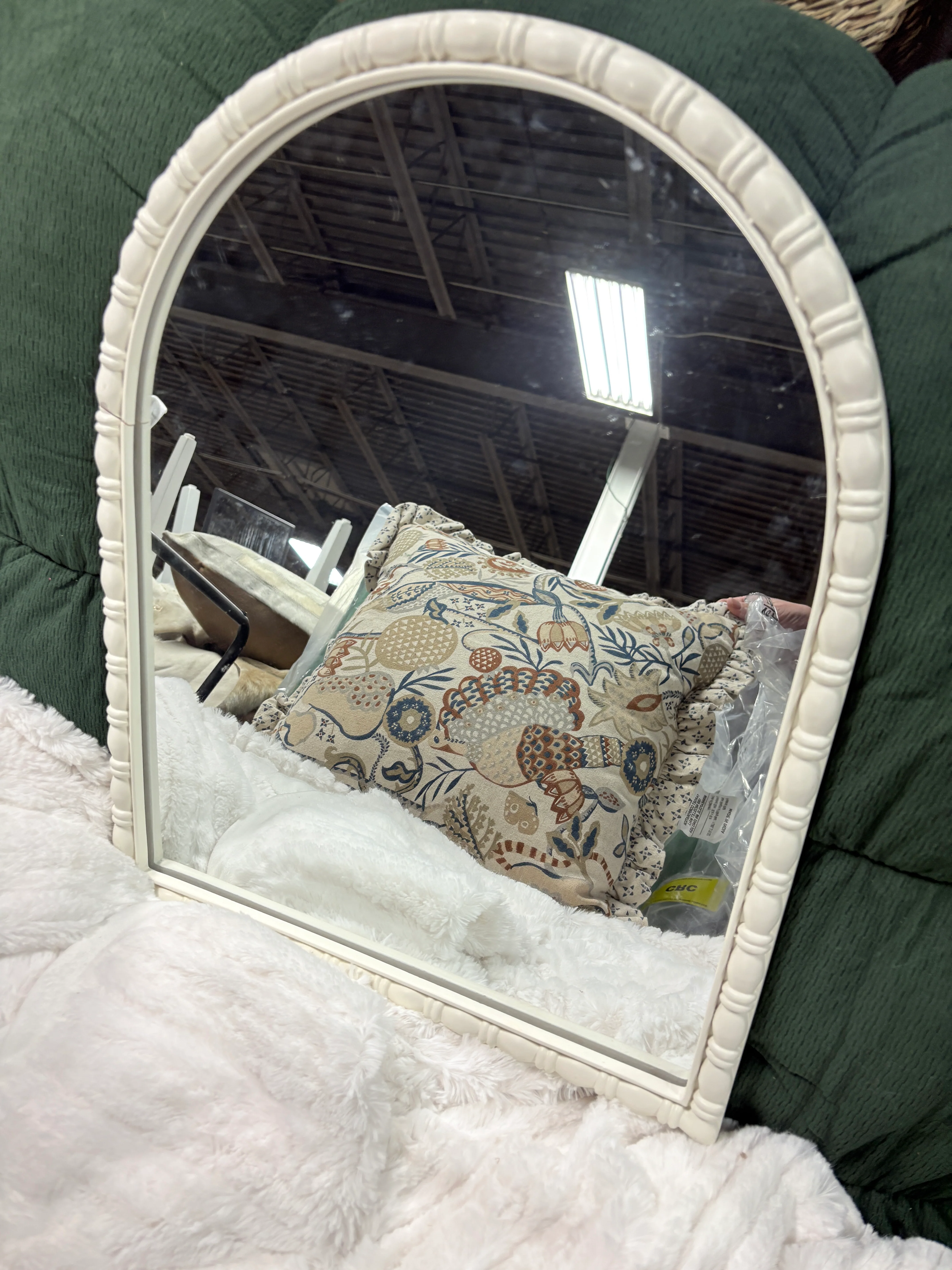 16x20 White Arch Kids' Mirror  SHOWROOM ITEM - Image 2