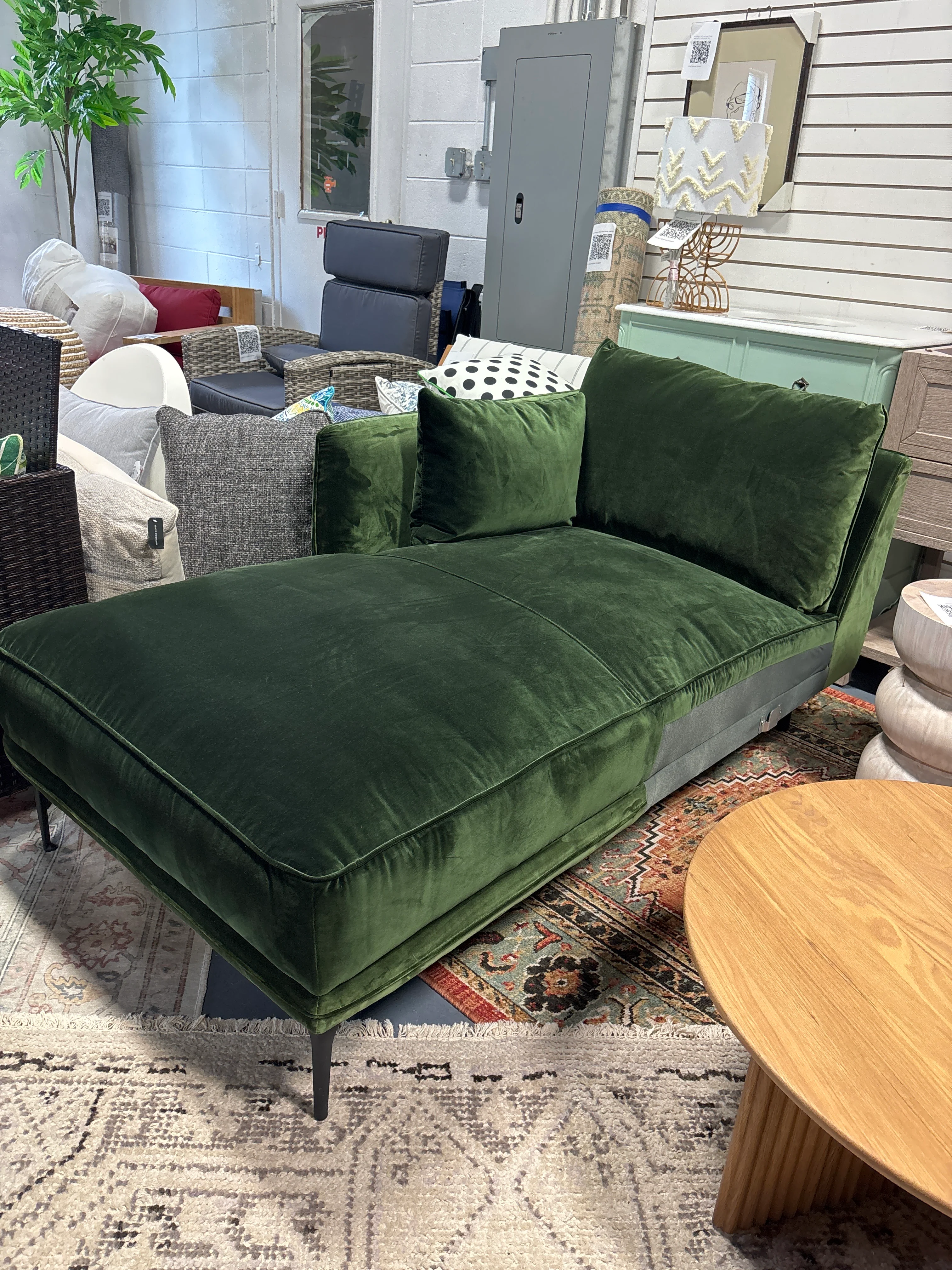 1pc Rae Velvet Upholstered Chaise - Green Cotton Blend SHOWROOM ITEM - Image 2