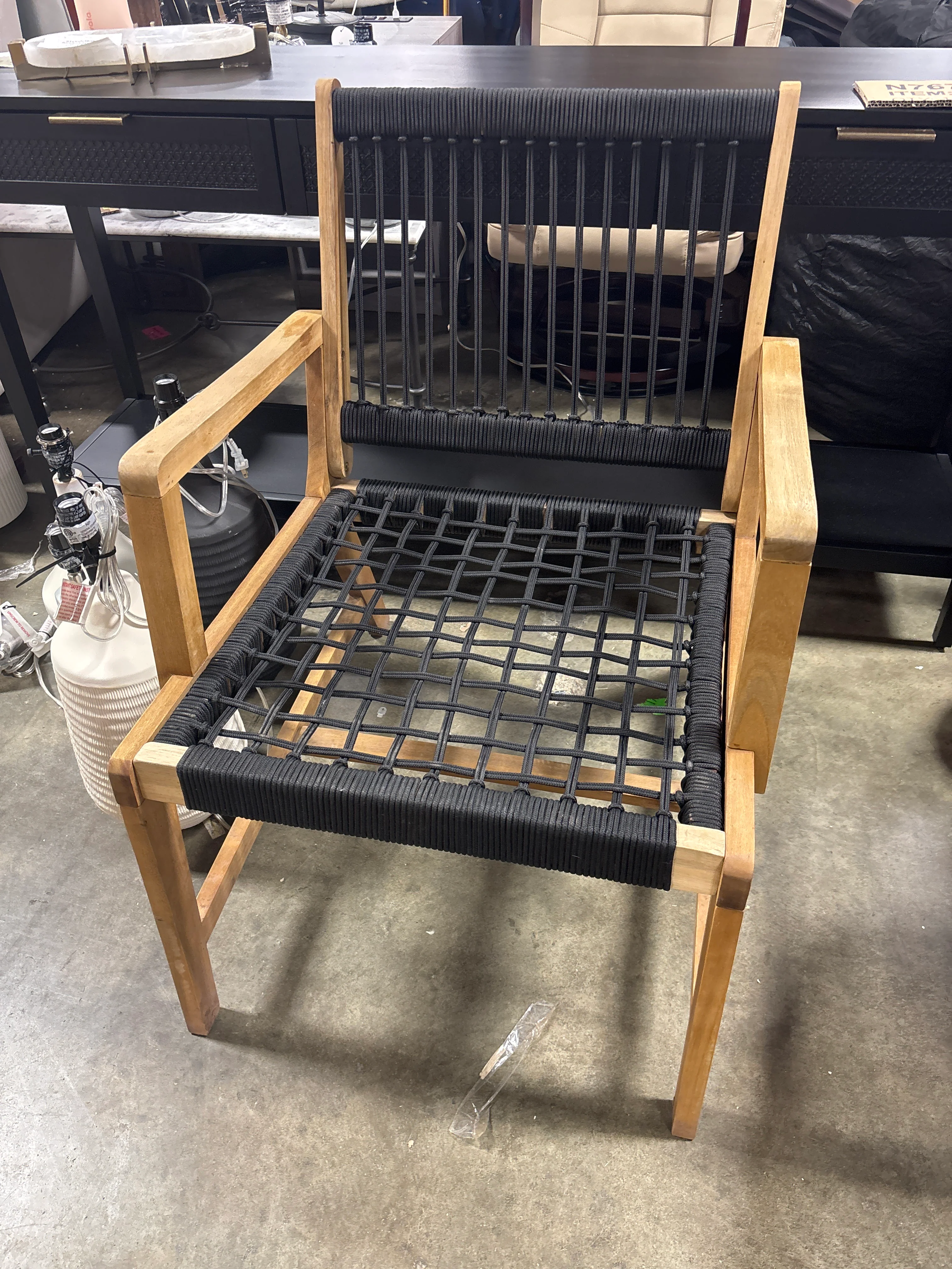 1pc Tangkula Acacia Wood Outdoor Club Chair SHOWROOM ITEM - Image 2