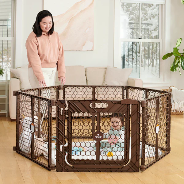 2-in-1 Play Yard and Baby Gate