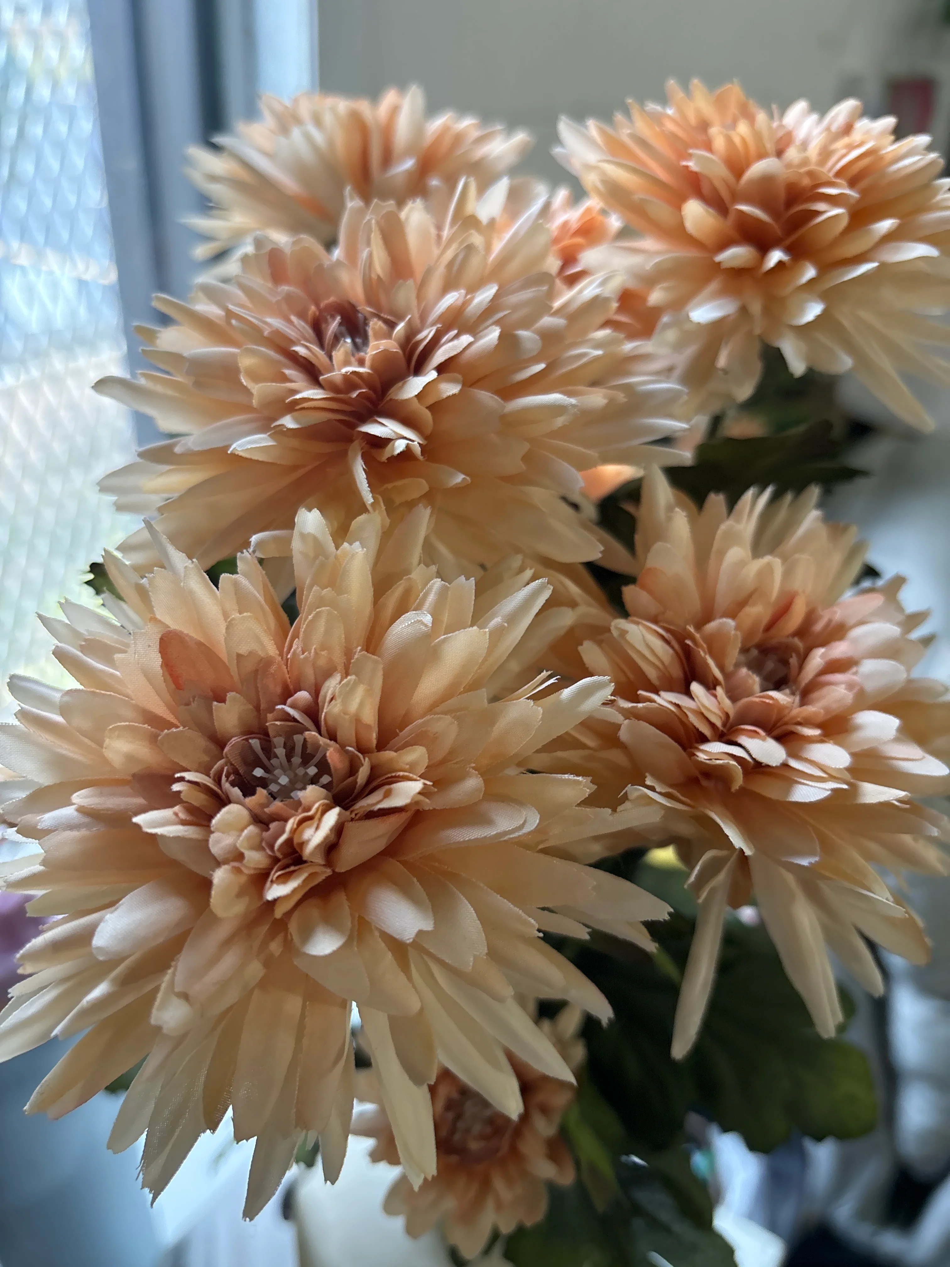 21" Faux Orange Daisy Flower Arrangement SHOWROOM ITEM - Image 3