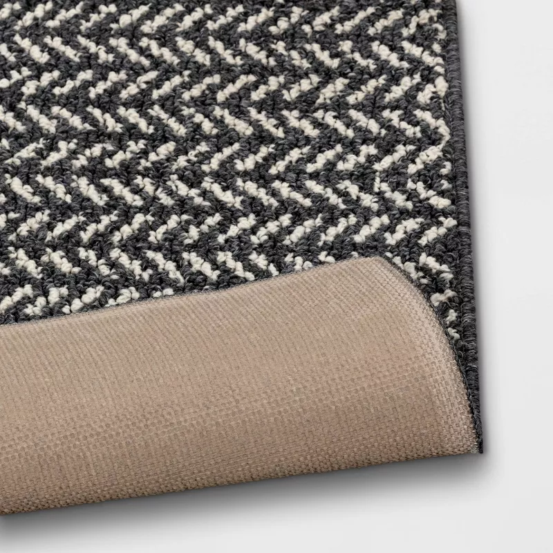 Washable Herringbone Accent Rug Gray - 2'5"x3'8" - Image 2