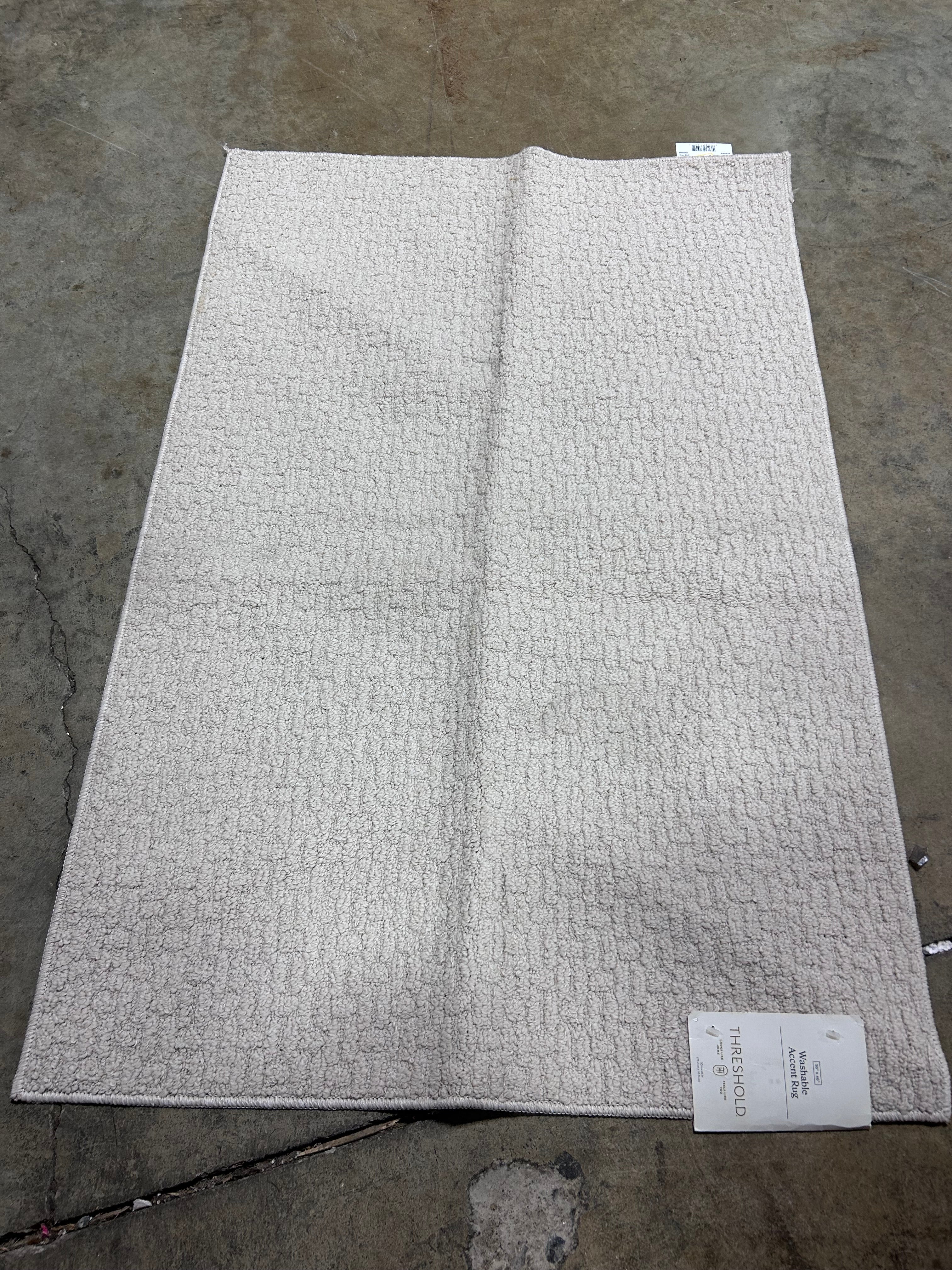 Washable Solid Machine Tufted Accent Rug Tan 2'6"x3'10" - Image 5