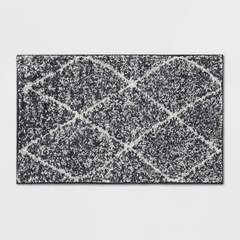 2'6"x4' Washable Criss Cross Easy Care Accent Rug Charcoal/Ivory