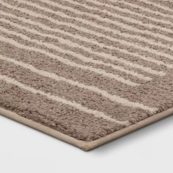 Washable Knitted Stripe Accent Rug 2'6"x4' - Image 3