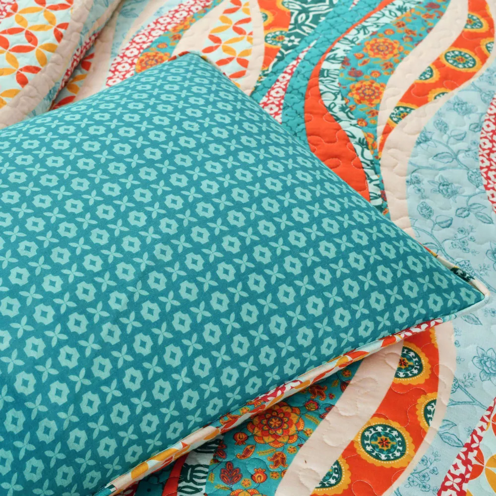 3pc King Hailey Watercolor Wave Quilt Set - Image 2