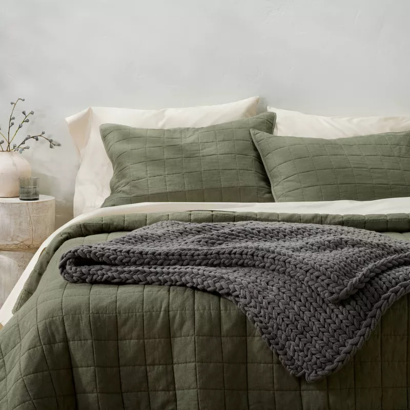 Oversized Solid Bed Throw Dark Gray 50"x70" - Image 2