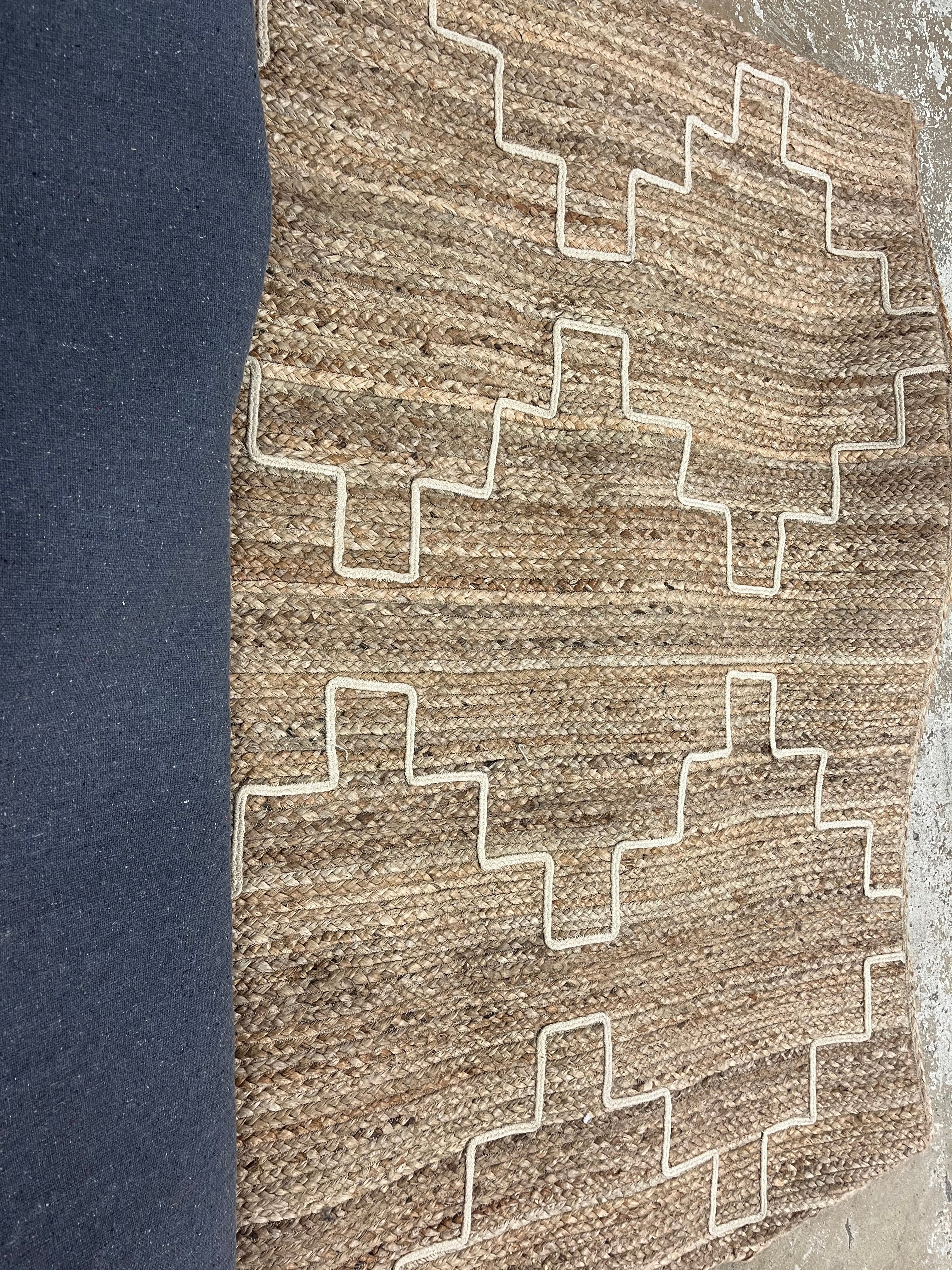 Braided Area Rug Light Brown/Ivory 5'x7' - Image 6