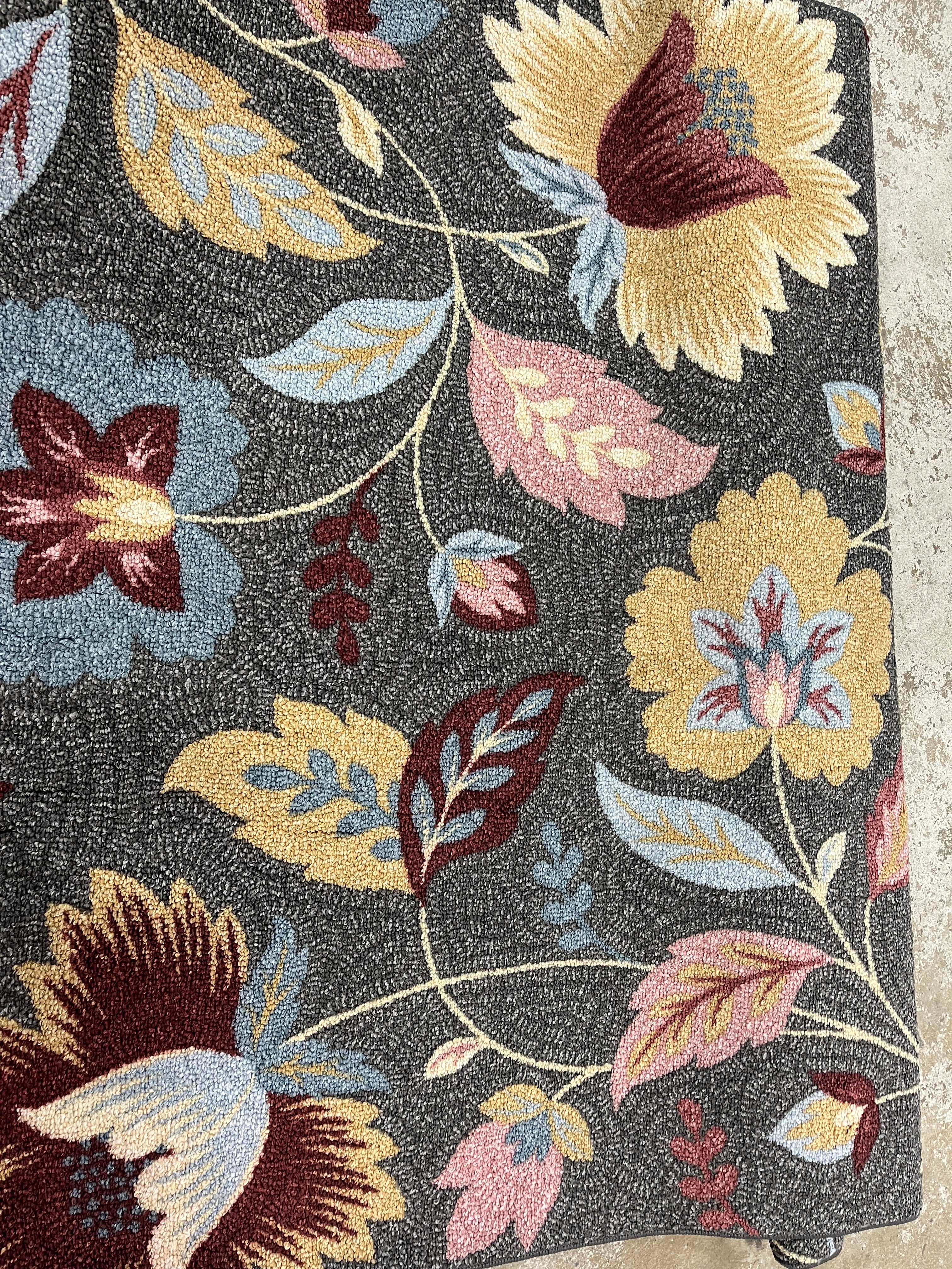 Garden Floral Accent Rug Gray 5'x7' - Image 4