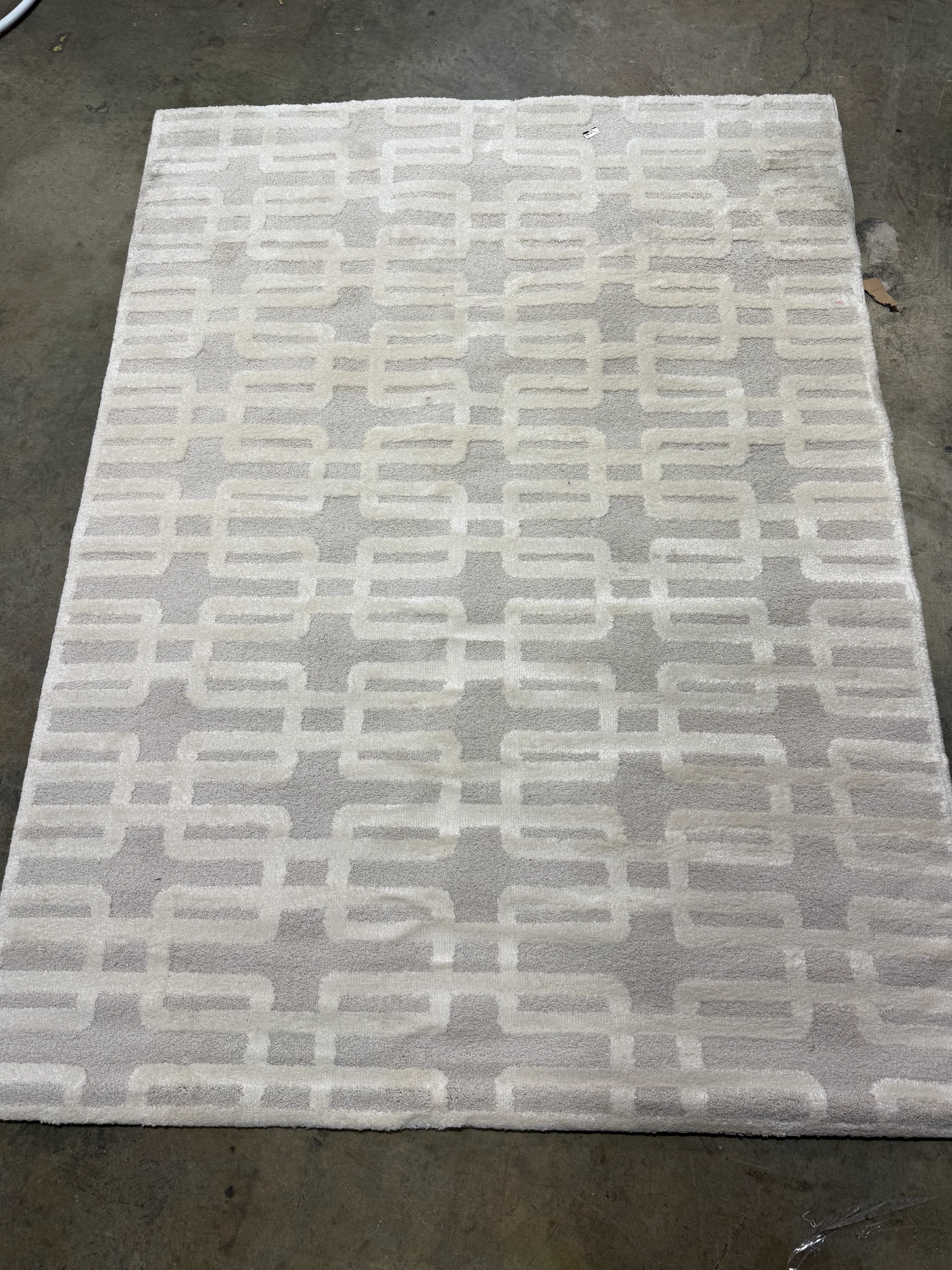 High Low Geo Area Rug Ivory 5'x7' - Image 5