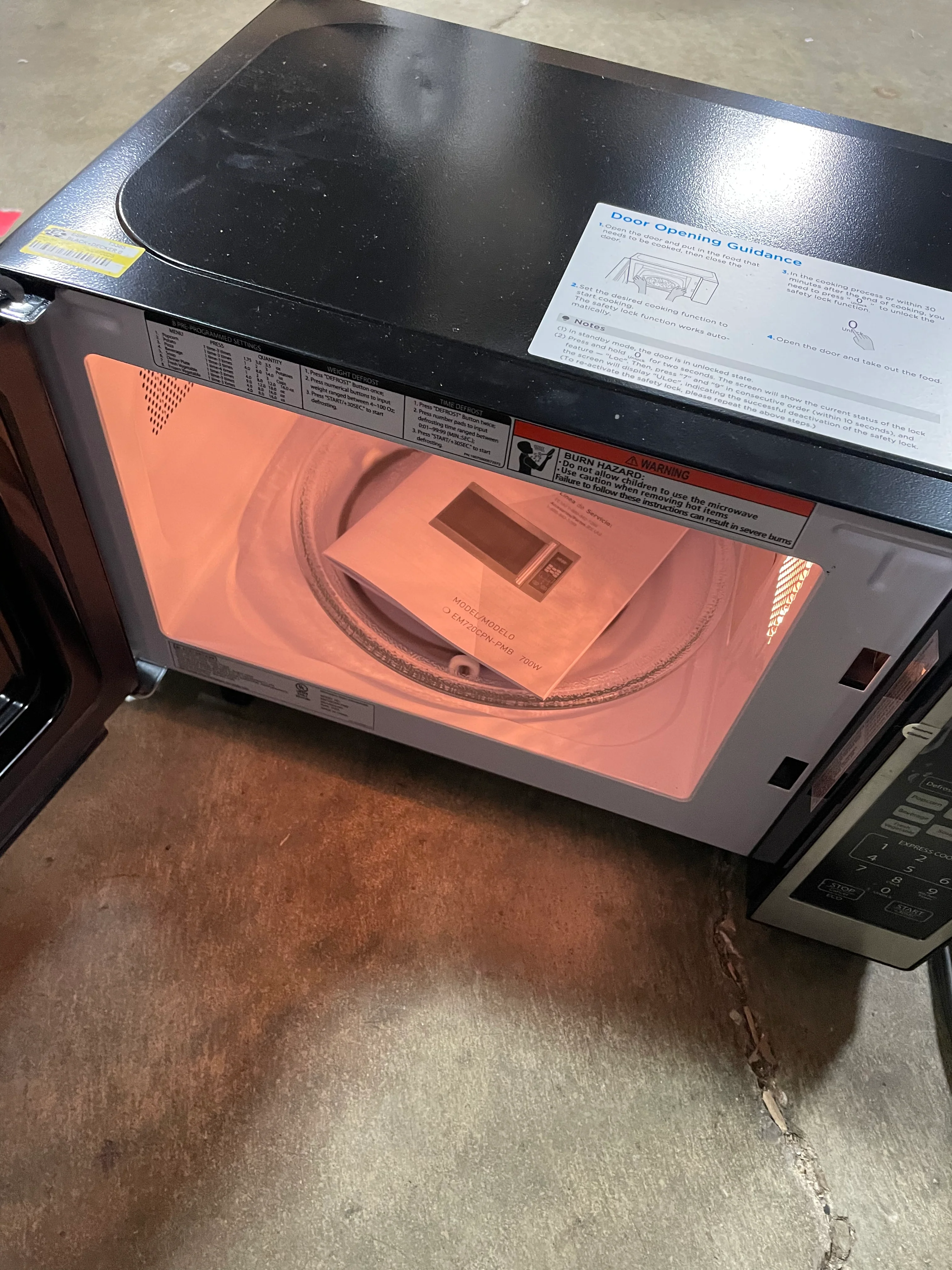 Microwave Oven Black: Countertop - Image 7