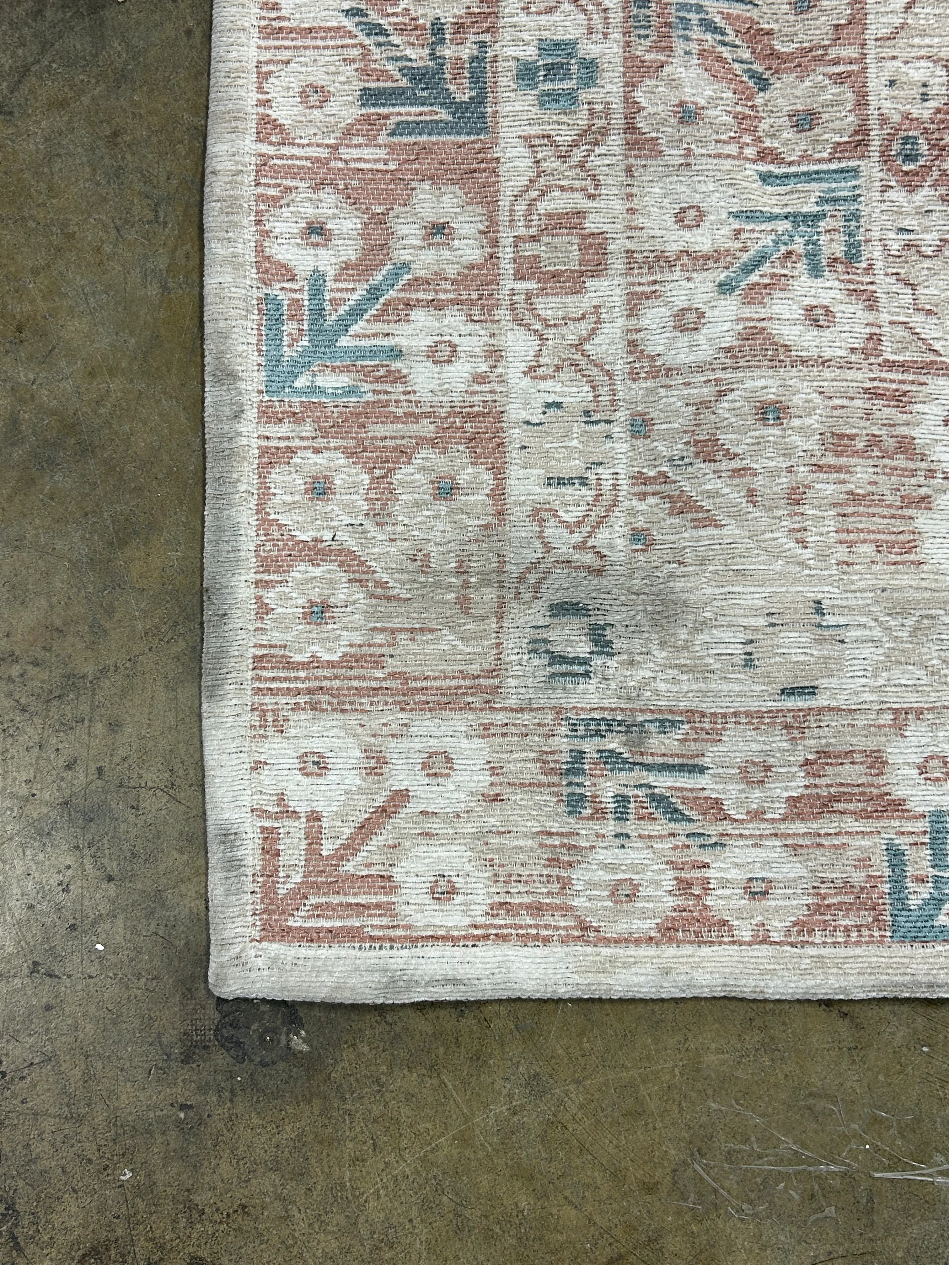 Border Flower Area Rug 7'x10' - Image 6