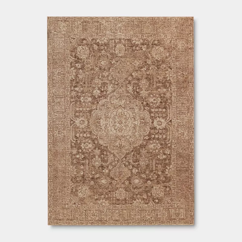 7'x10' Traditional Area Rug Brown