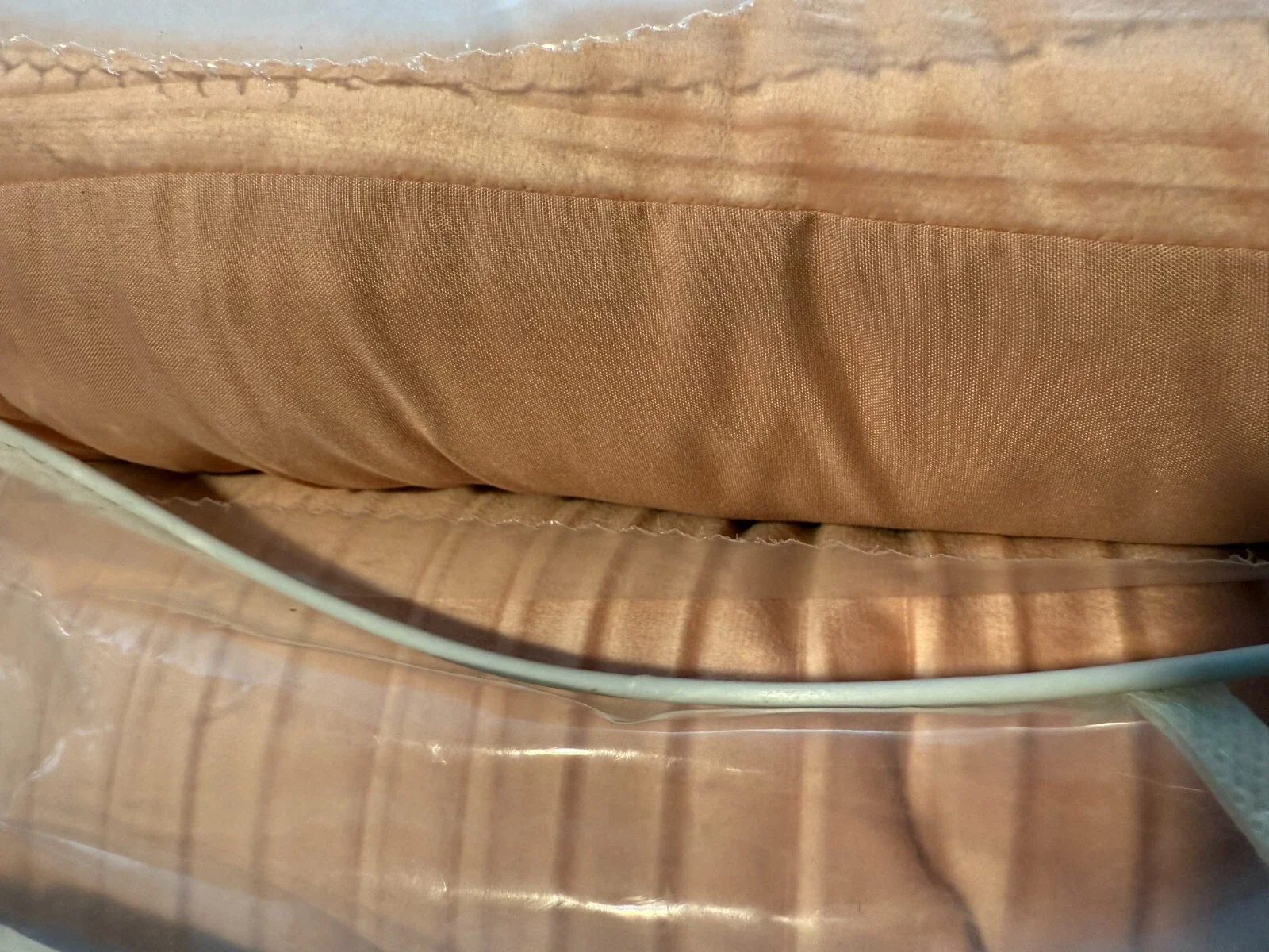 8pc Queen Luxe Velvet Comforter Set - Salmon Pink - Image 3