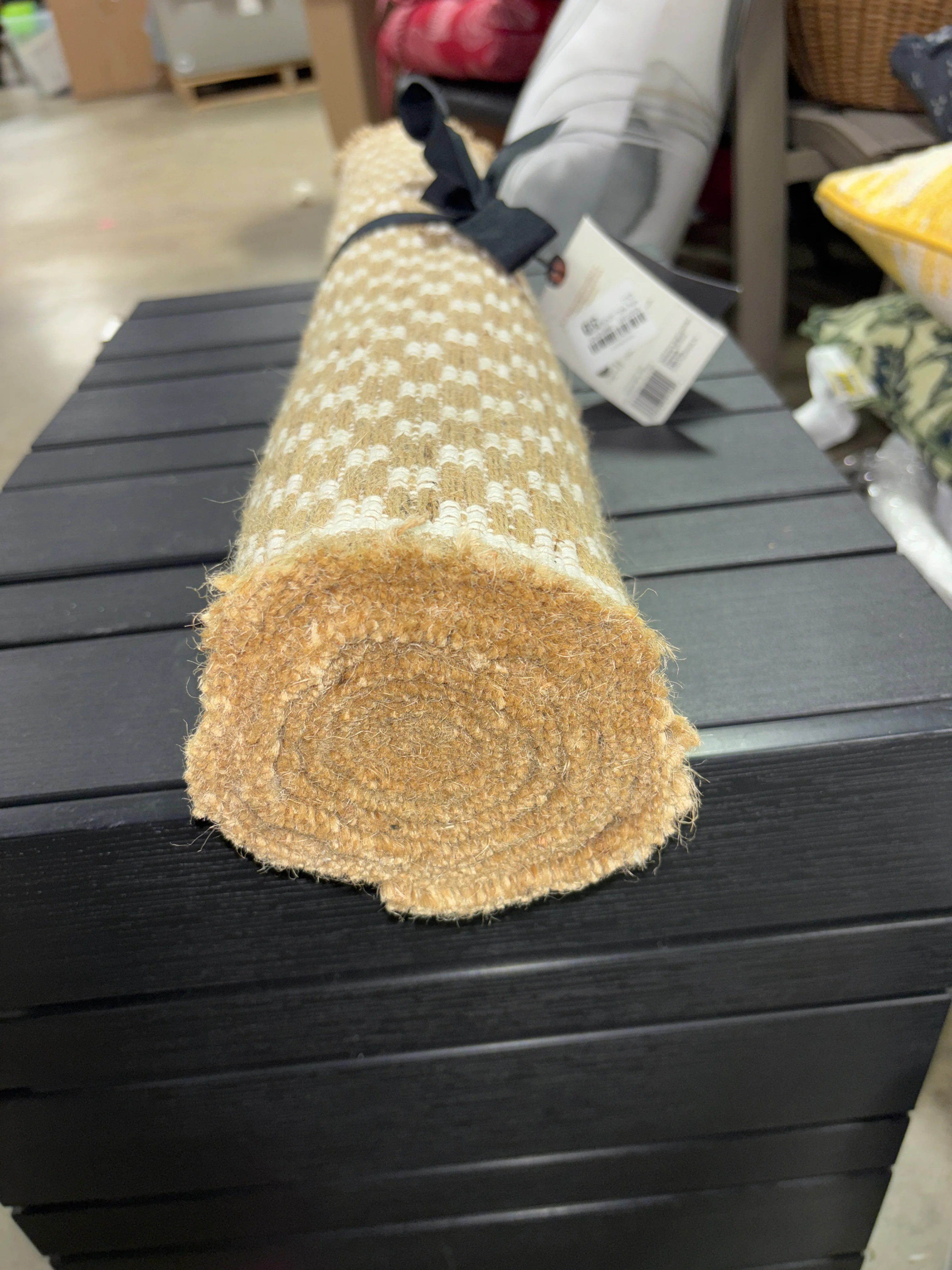 90"x20" Table Runner Jute SHOWROOM ITEM - Image 3