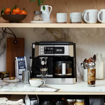 All-In-One Combination Coffee and Espresso Machine : 10-Cup, 15 Bars, Digital Timer, Black - Image 4