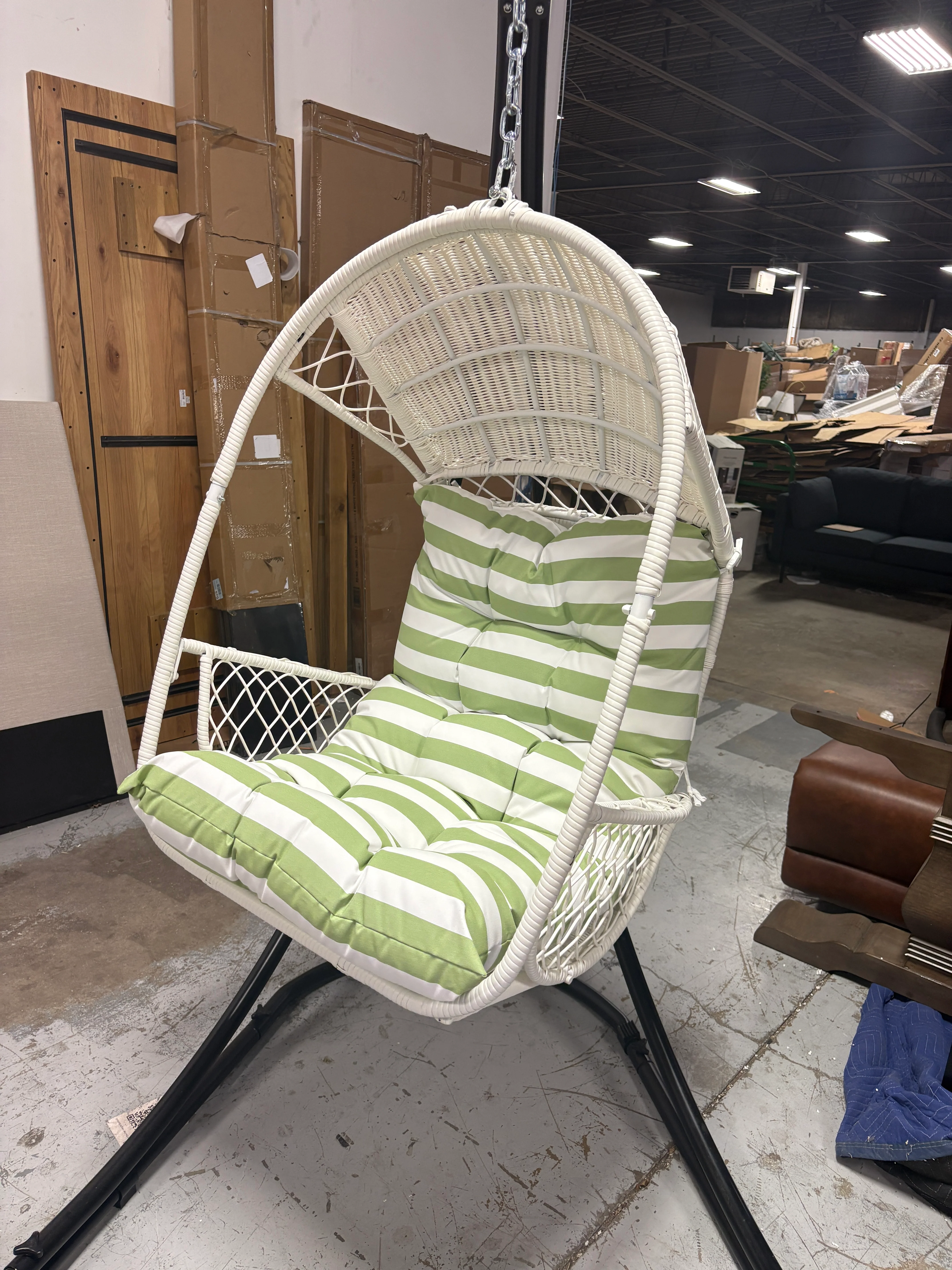 Amanda Wicker Hanging Chair SHOWROOM ITEM - Image 2