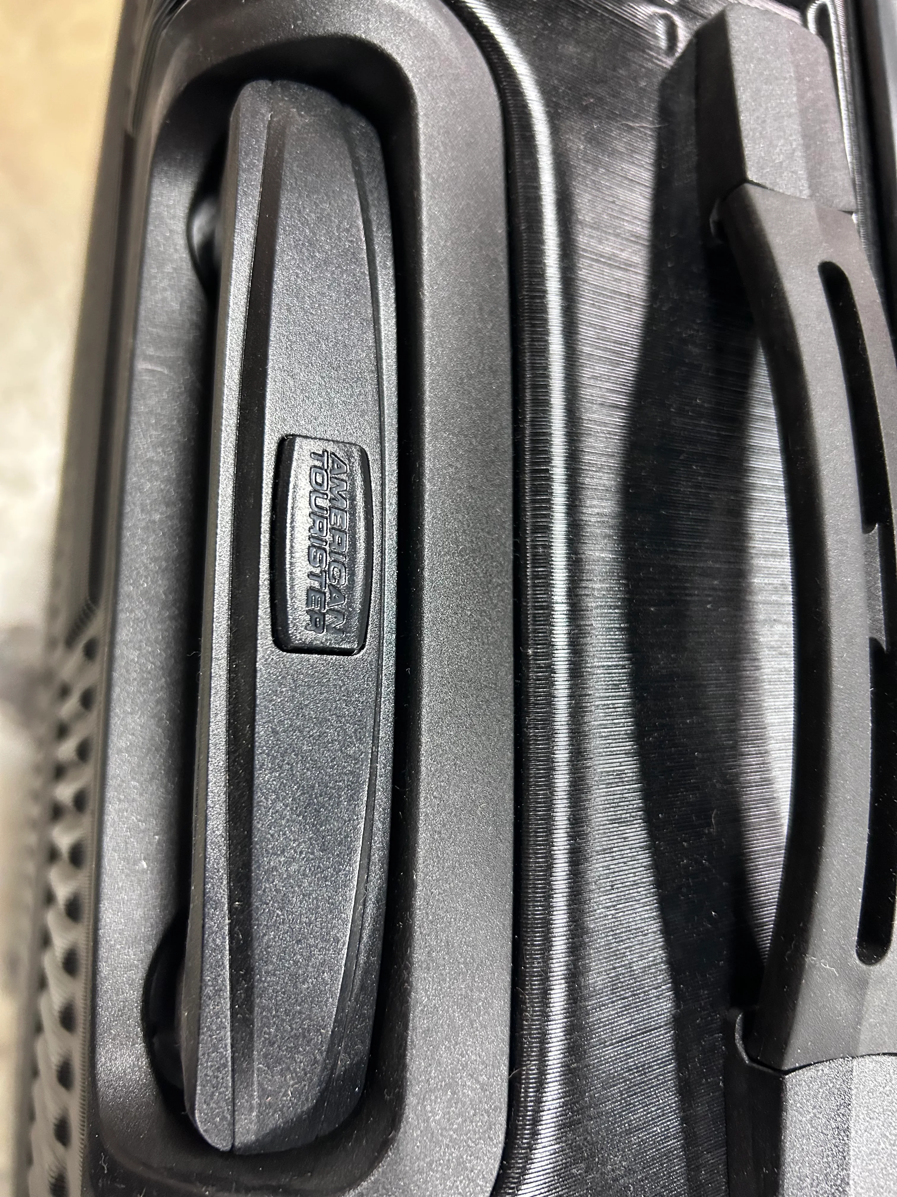 American Tourister NXT Hardside Large Checked Spinner Suitcase - Black - Image 5