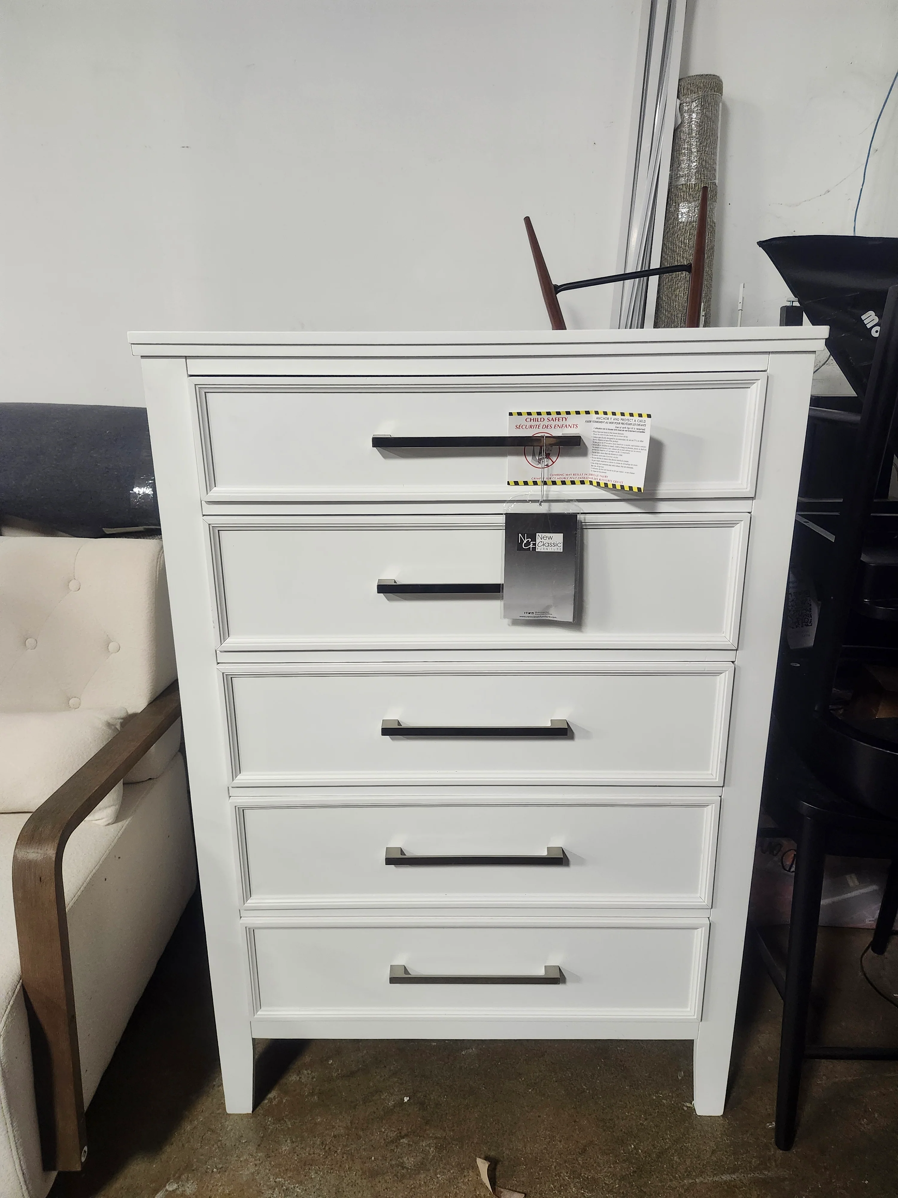 Andover White 5-drawer 35 in. Chest SHOWROOM ITEM - Image 2