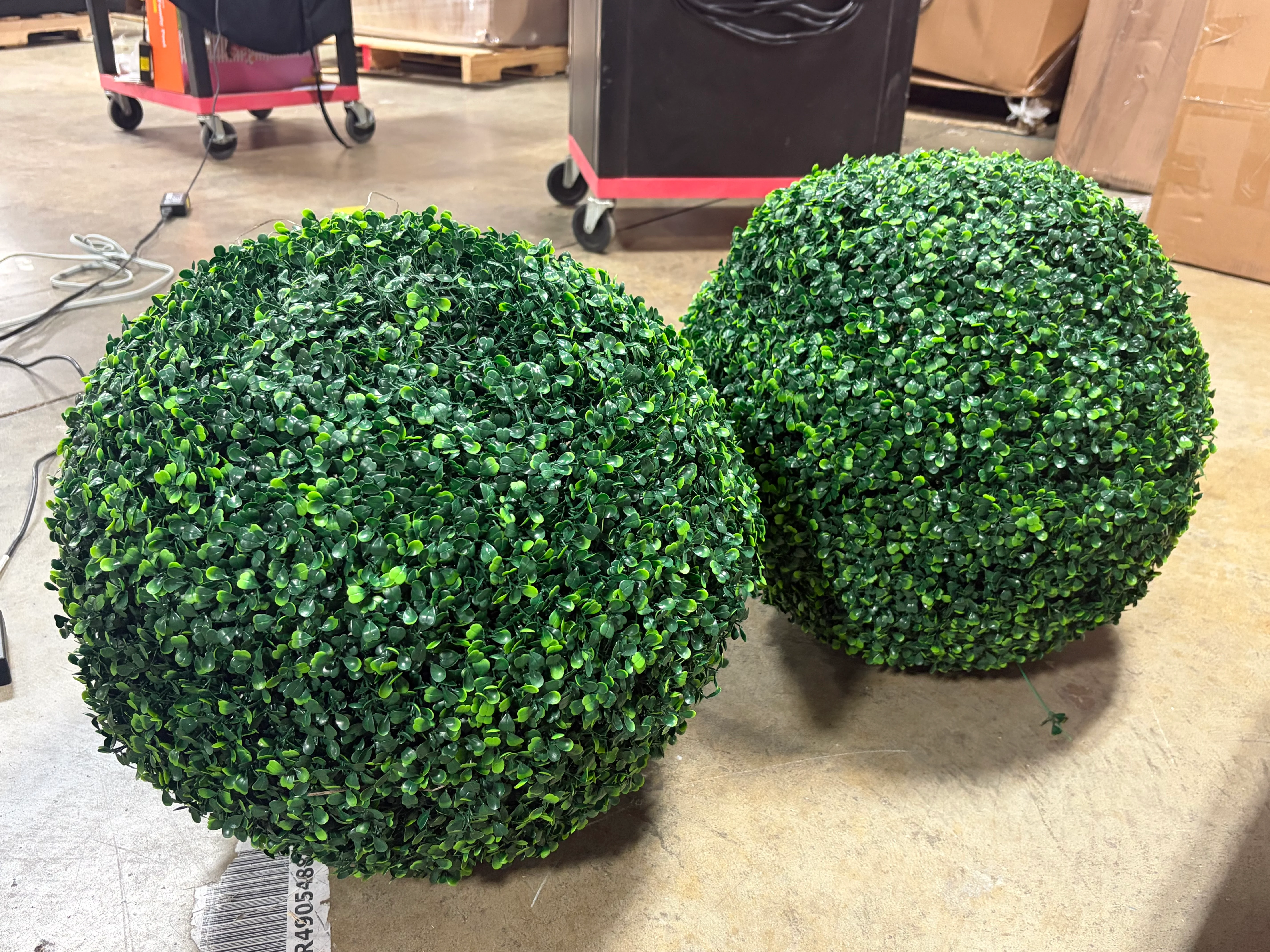 Artificial Boxwood Topiary Ball Set of 2, Green - Image 7
