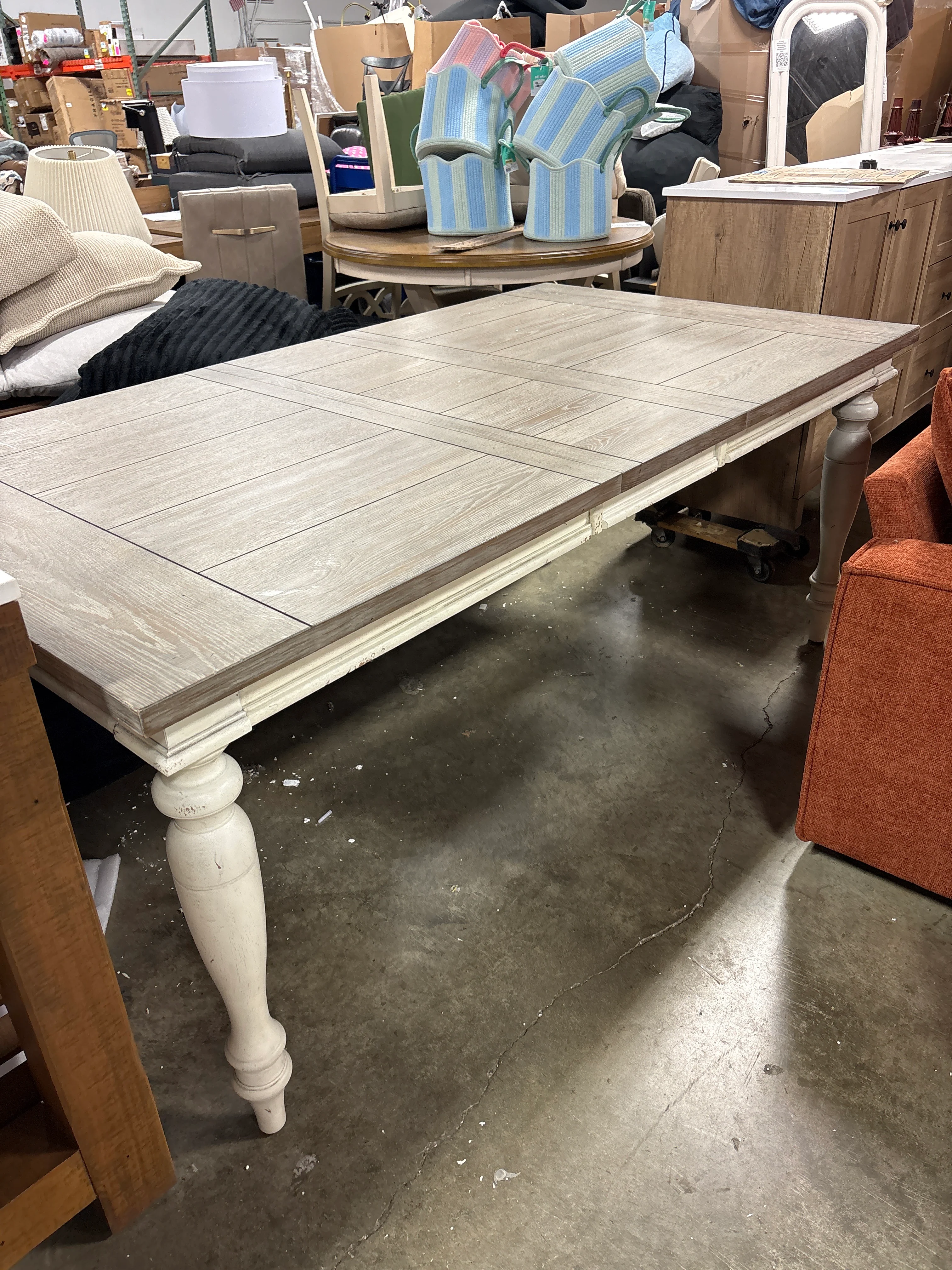 Bale Extendable Dining Table SHOWROOM ITEM - Image 2