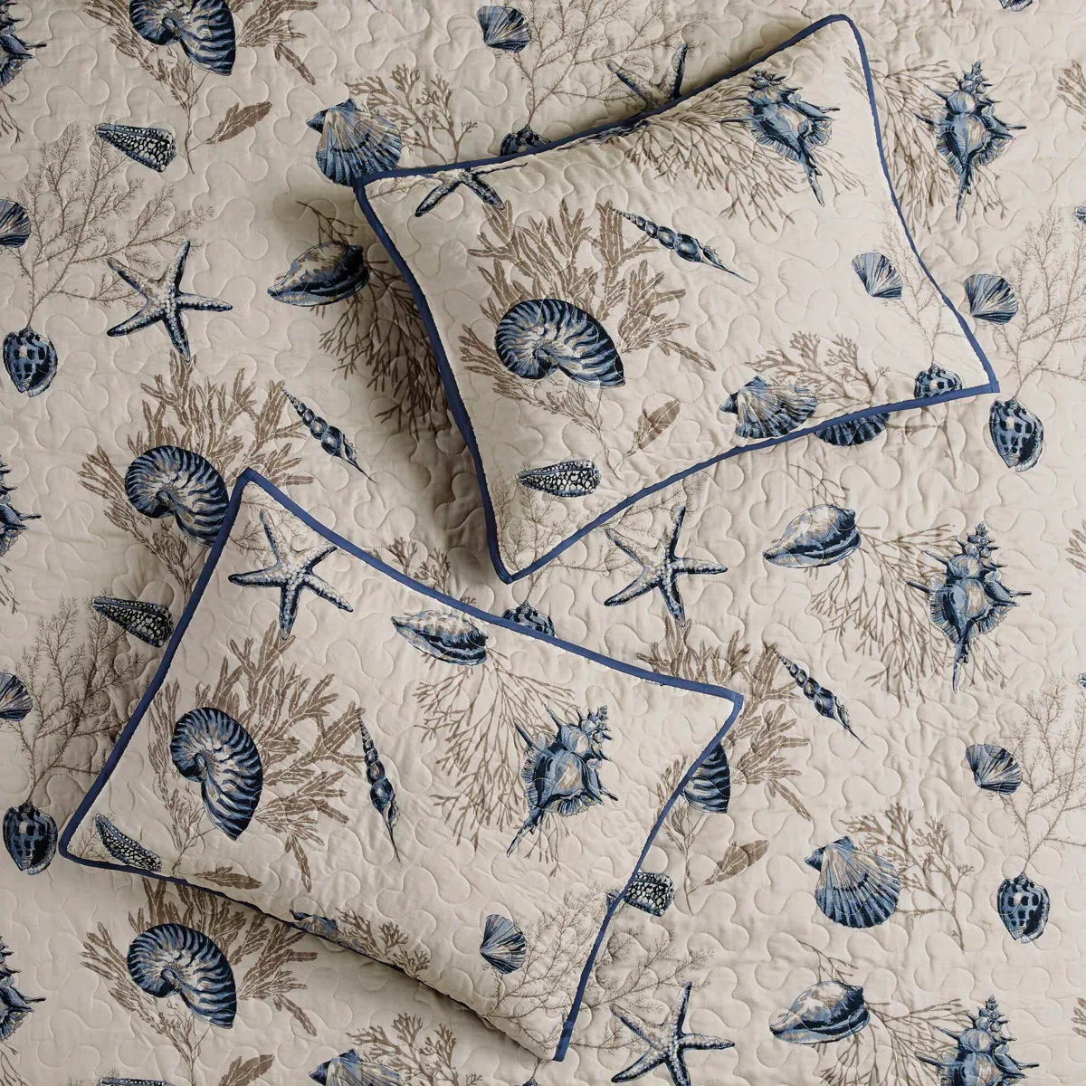Bayside Quilt Set with Throw Pillows - King - Image 5