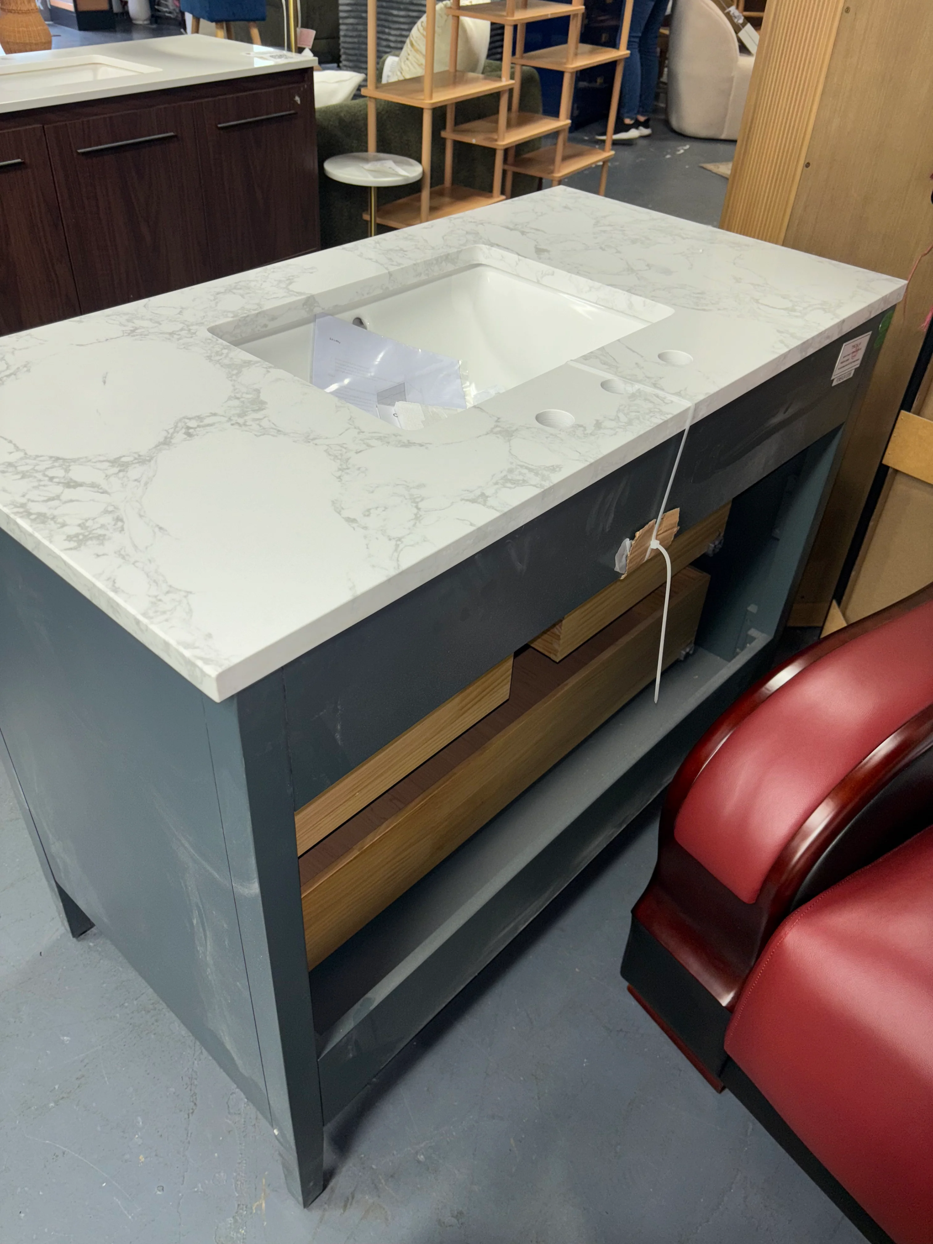 Bilroy 36'' Single Bathroom Vanity with Engineered Stone Top Vintage Blue SHOWROOM ITEM - Image 5