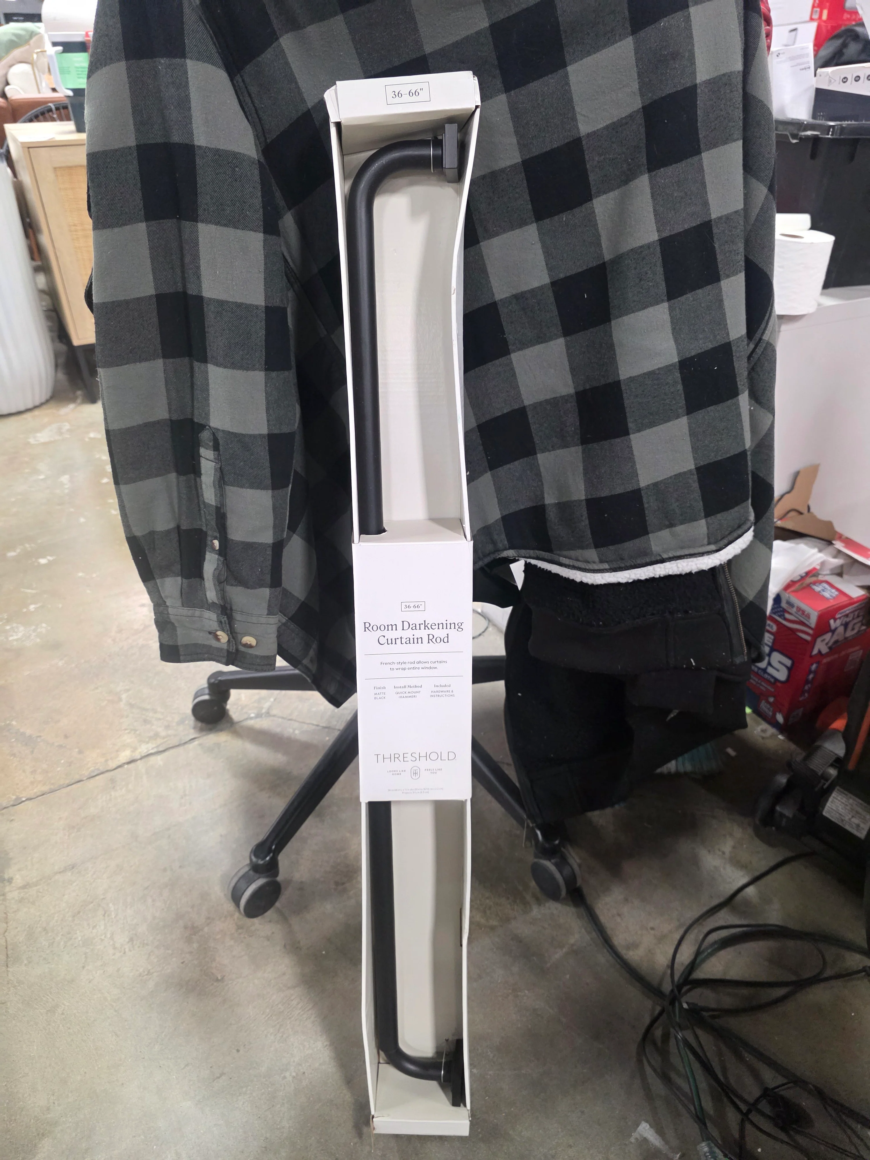 Blackout Rectangle Curtain Rod - Image 4
