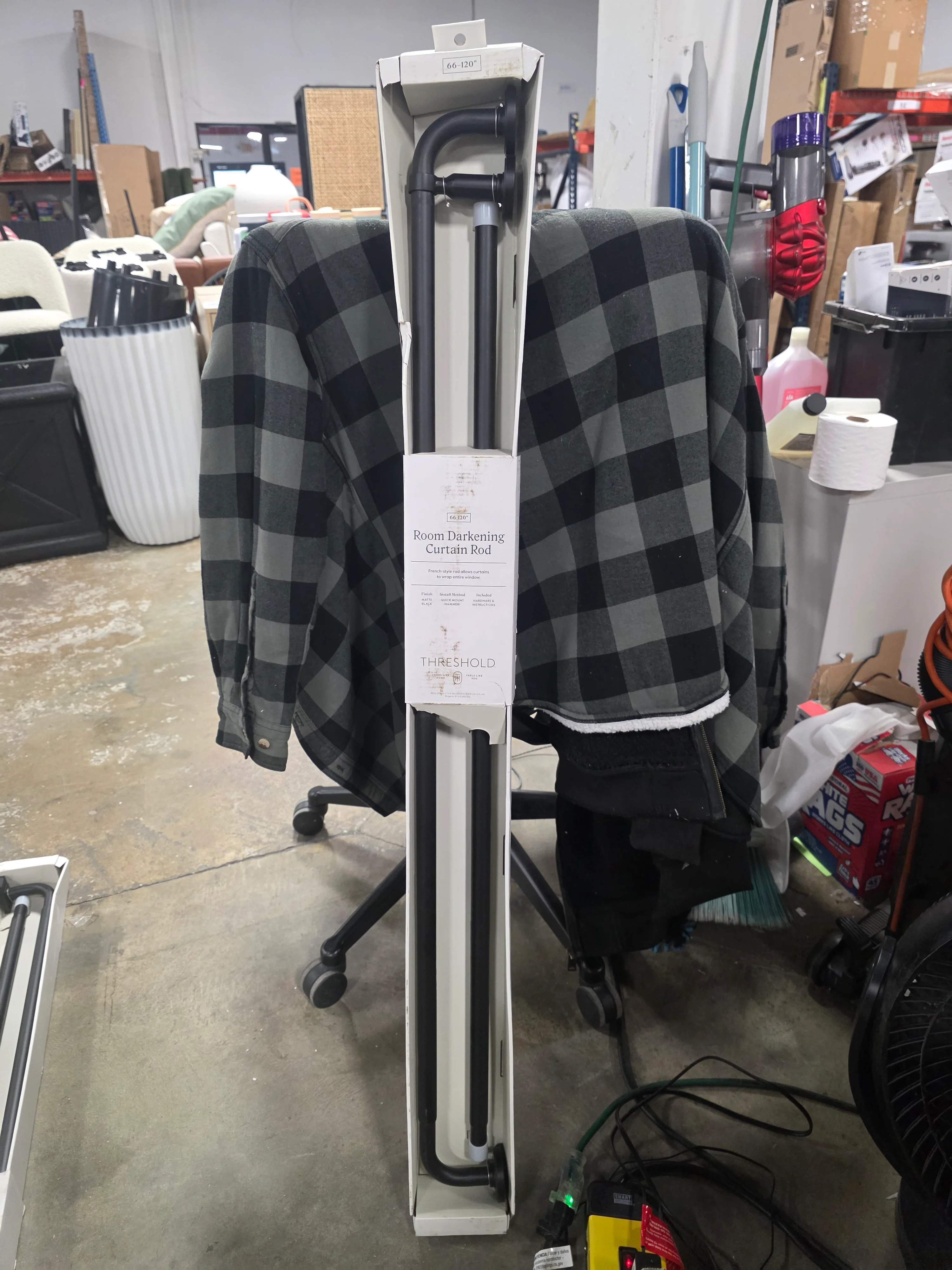 Blackout Rounded Curtain Rod - Image 4