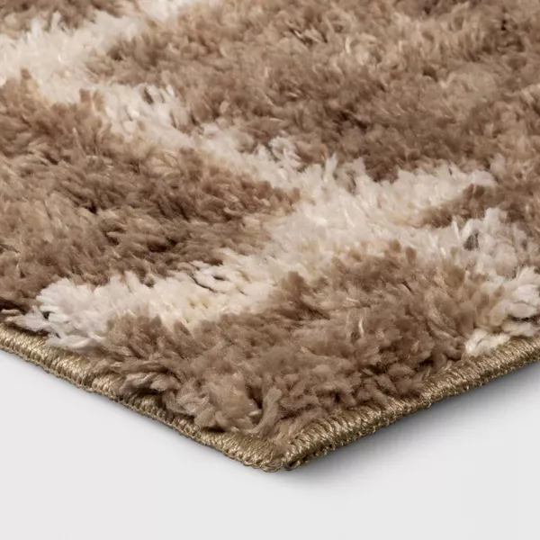 Broken Grid Shag Area Rug 5'x7' - Image 3