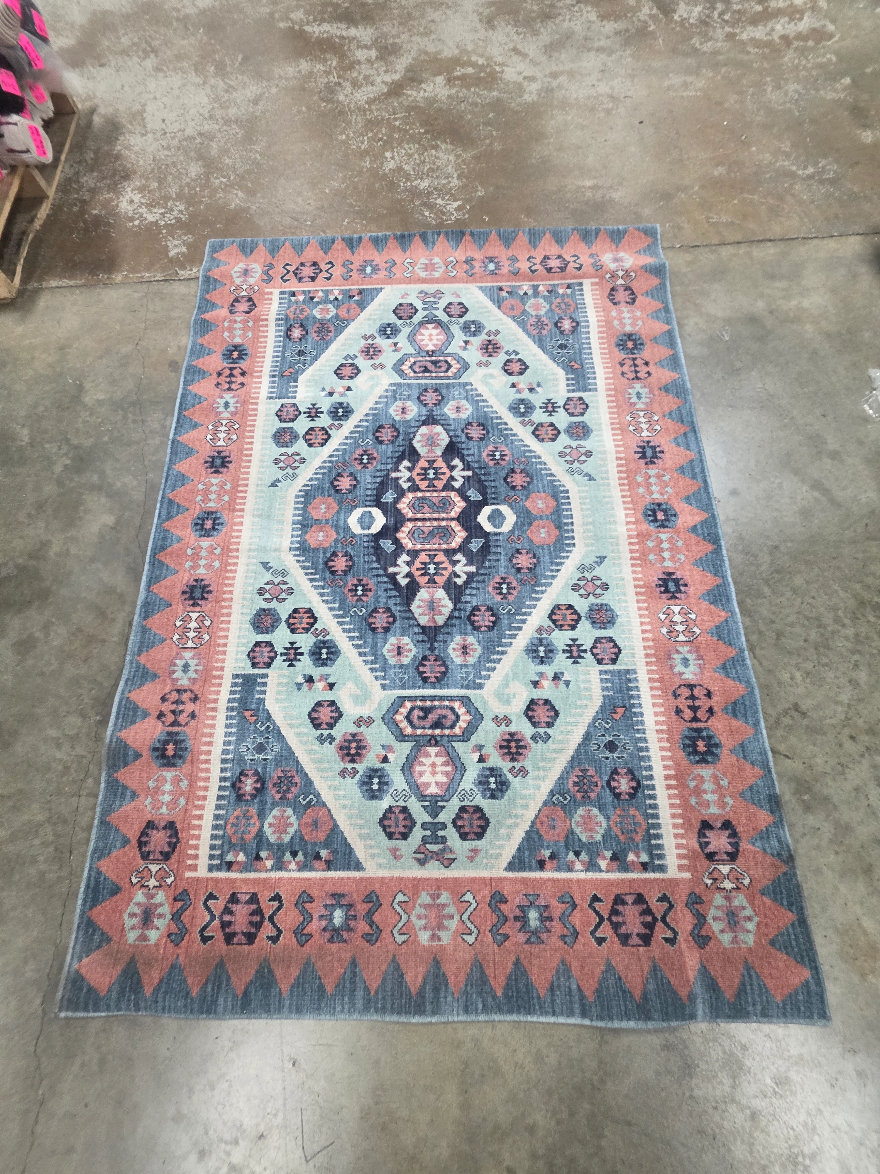Buttercup Diamond Vintage Persian Woven Rug 5'x7' - Image 5