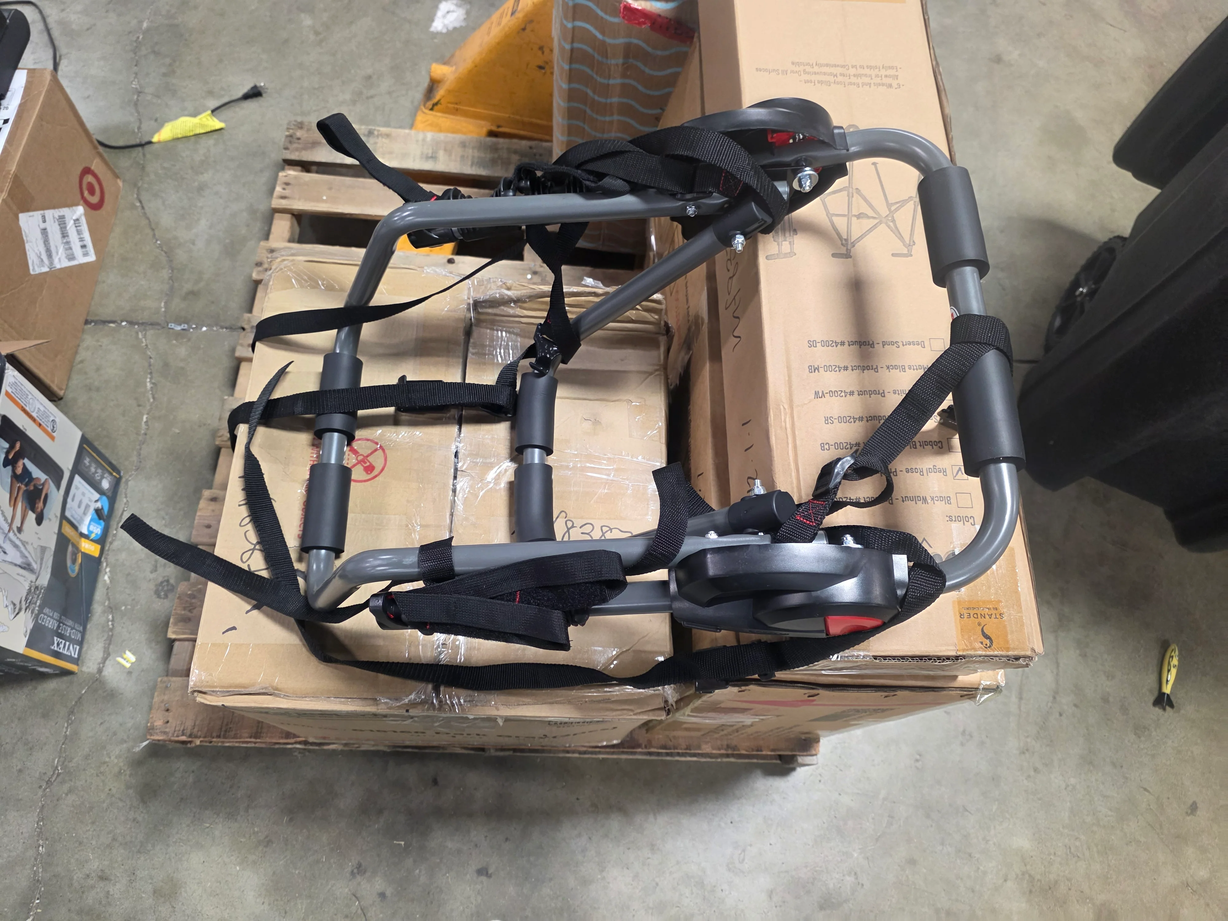 Cantilever 200 2-Bike Trunk Rack - Black - Image 6