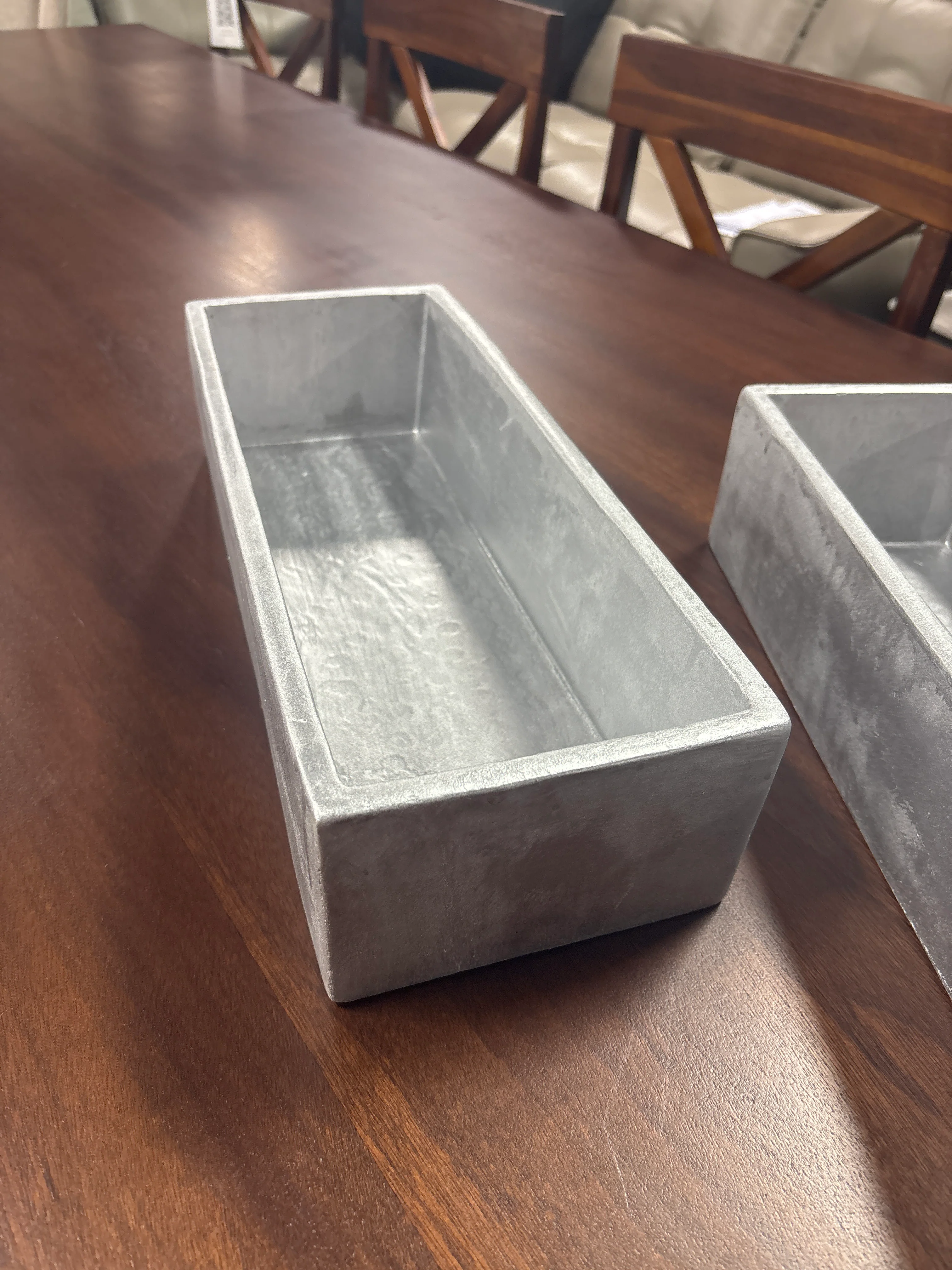 Cement Rectangle Flower Pot Silver Finish SHOWROOM ITEM - Image 3