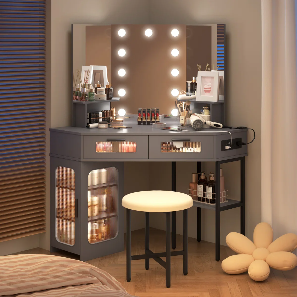 Chantle Vanity Modern Dressing Table - Image 3