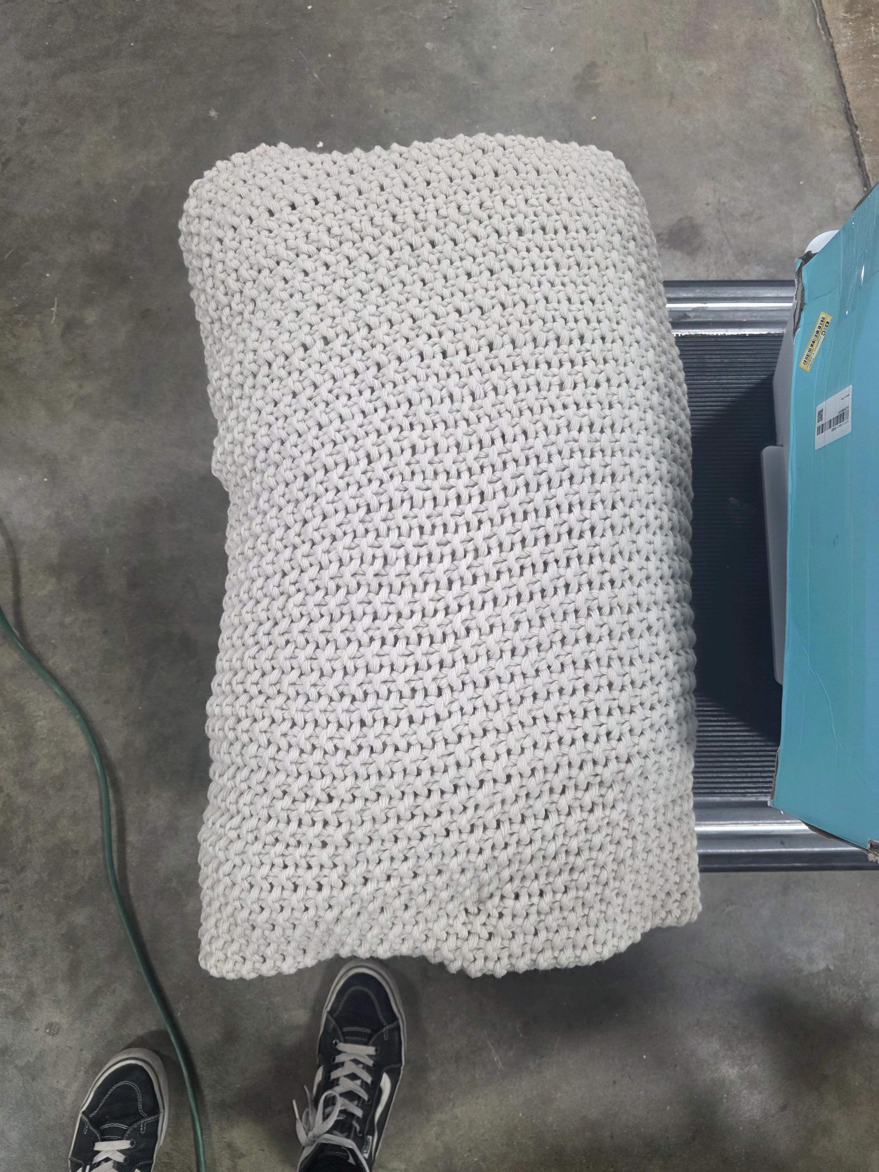 Chunky Knit Bed Blanket Full/Queen - Image 5