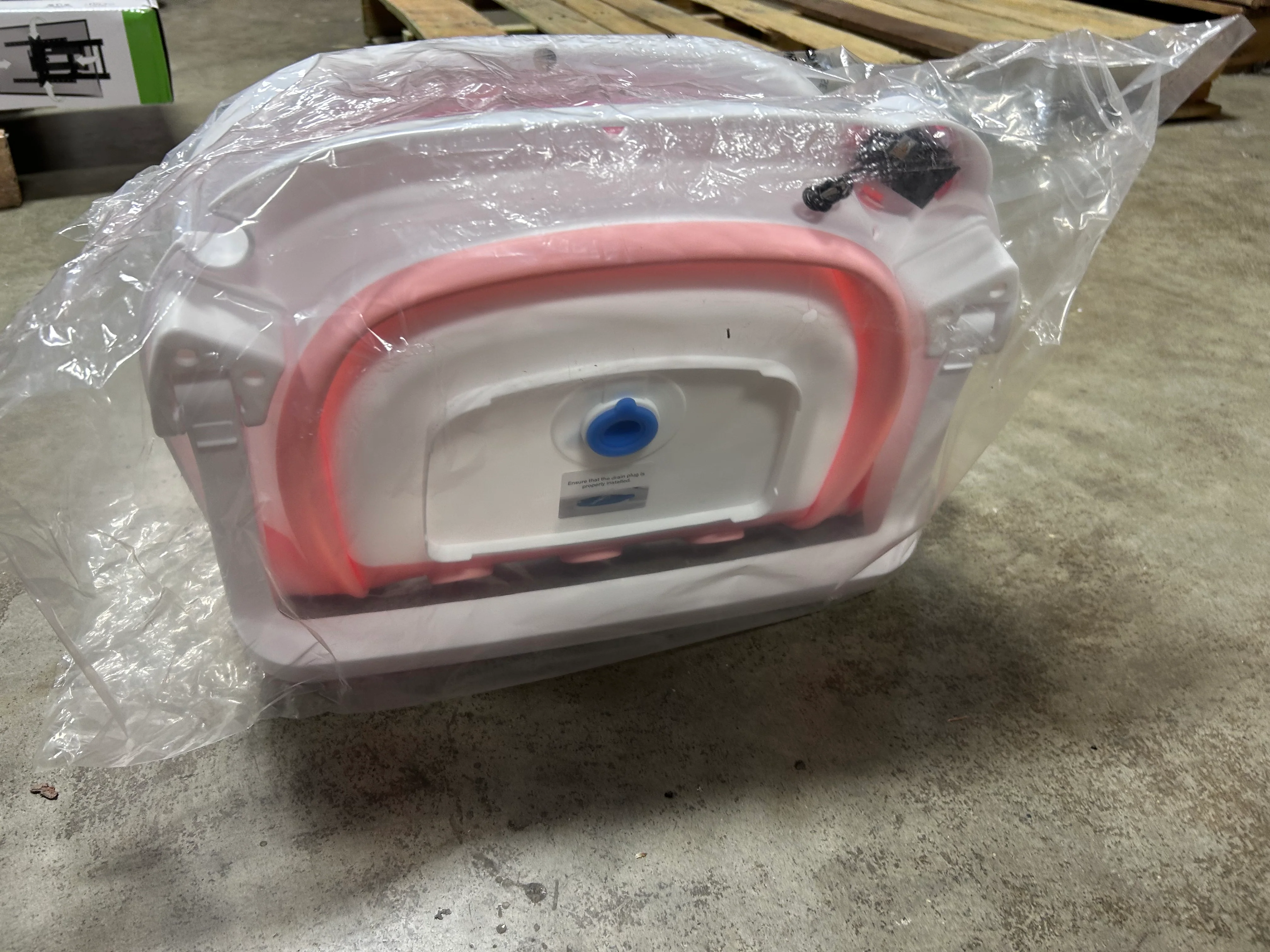 Collapsible Baby Bathtub for Infants and Toddlers - Image 6