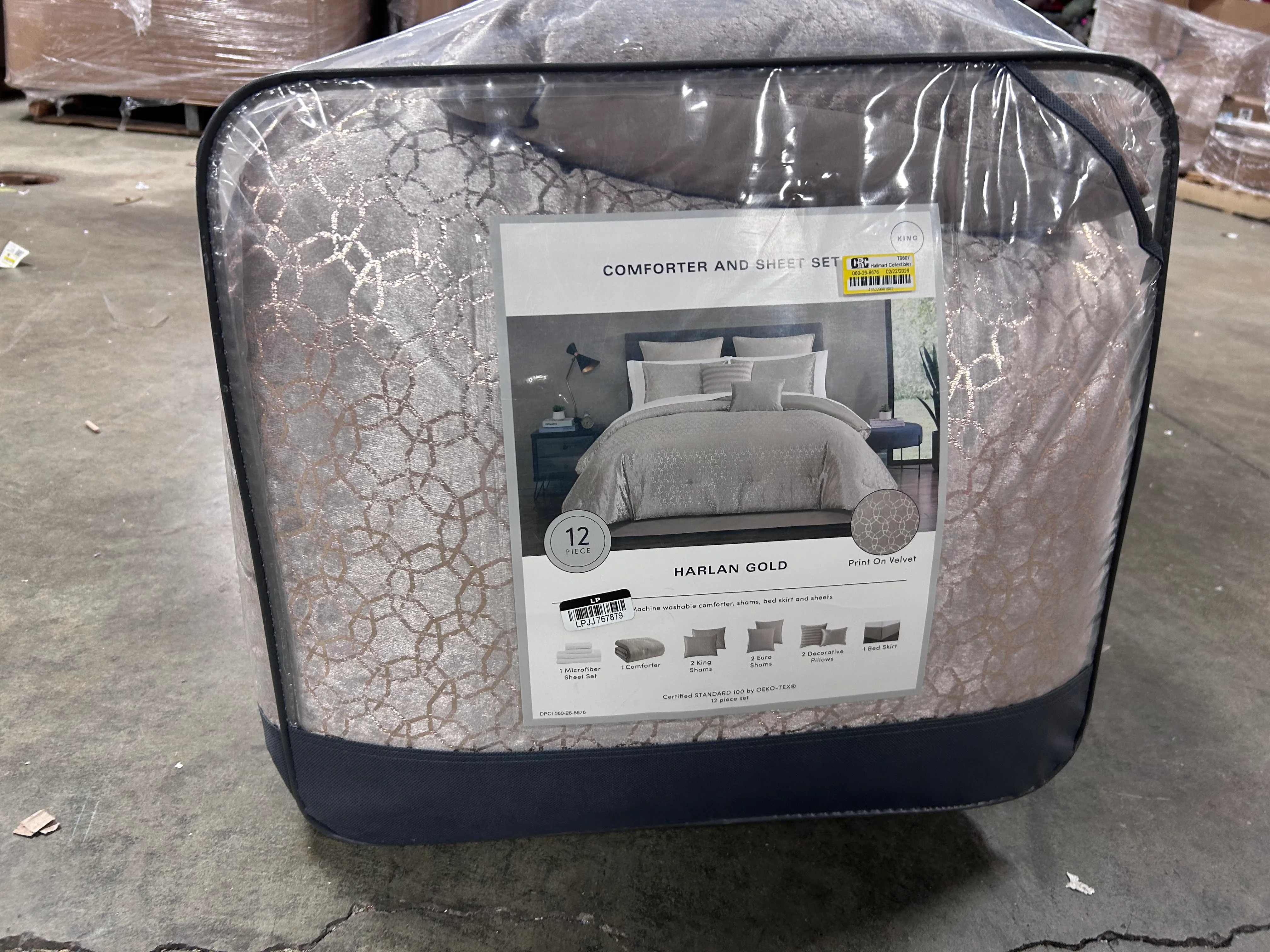 Collectibles 12pc Harlan Bedding Set Gold King - Image 7