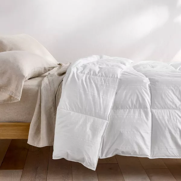 Premium Down Comforter Full/Queen - Image 5