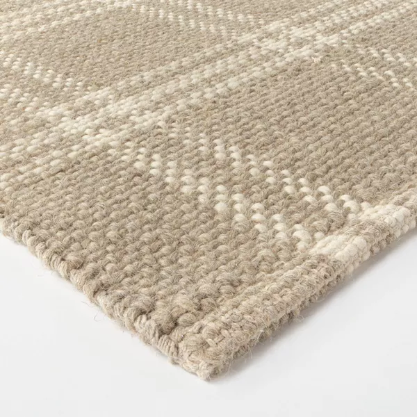 Cottonwood Handwoven Plaid Wool/Cotton Area Rug 5'x7' - Image 4