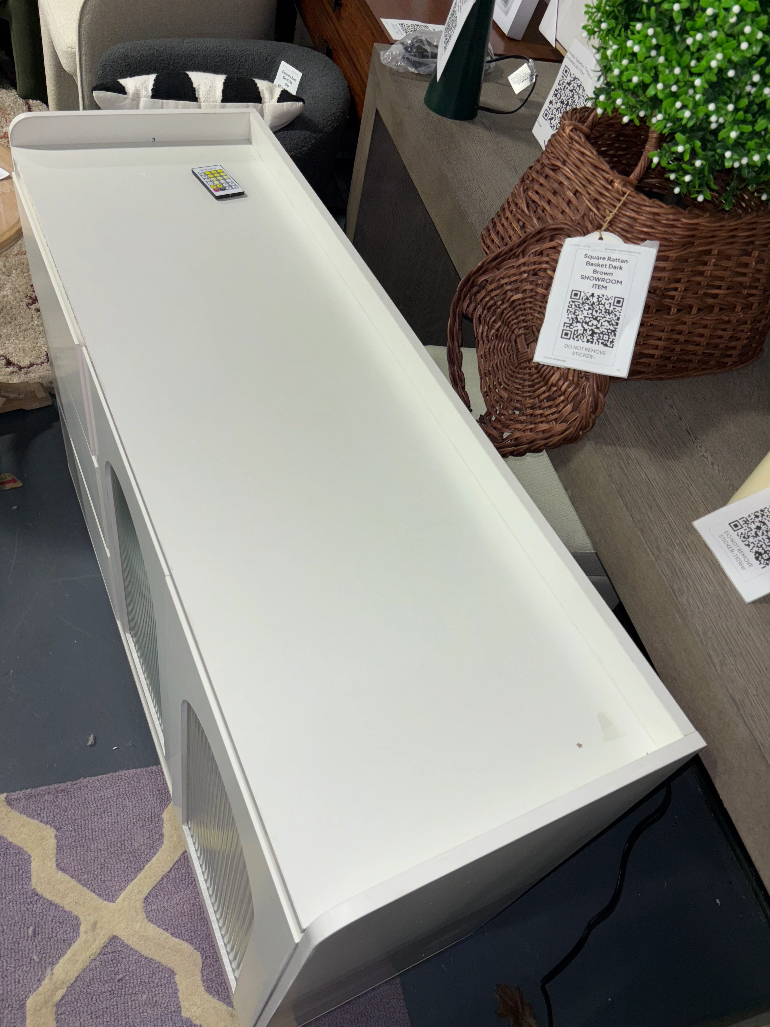 Coucheta 48" Buffet Cabinet SHOWROOM ITEM - Image 3