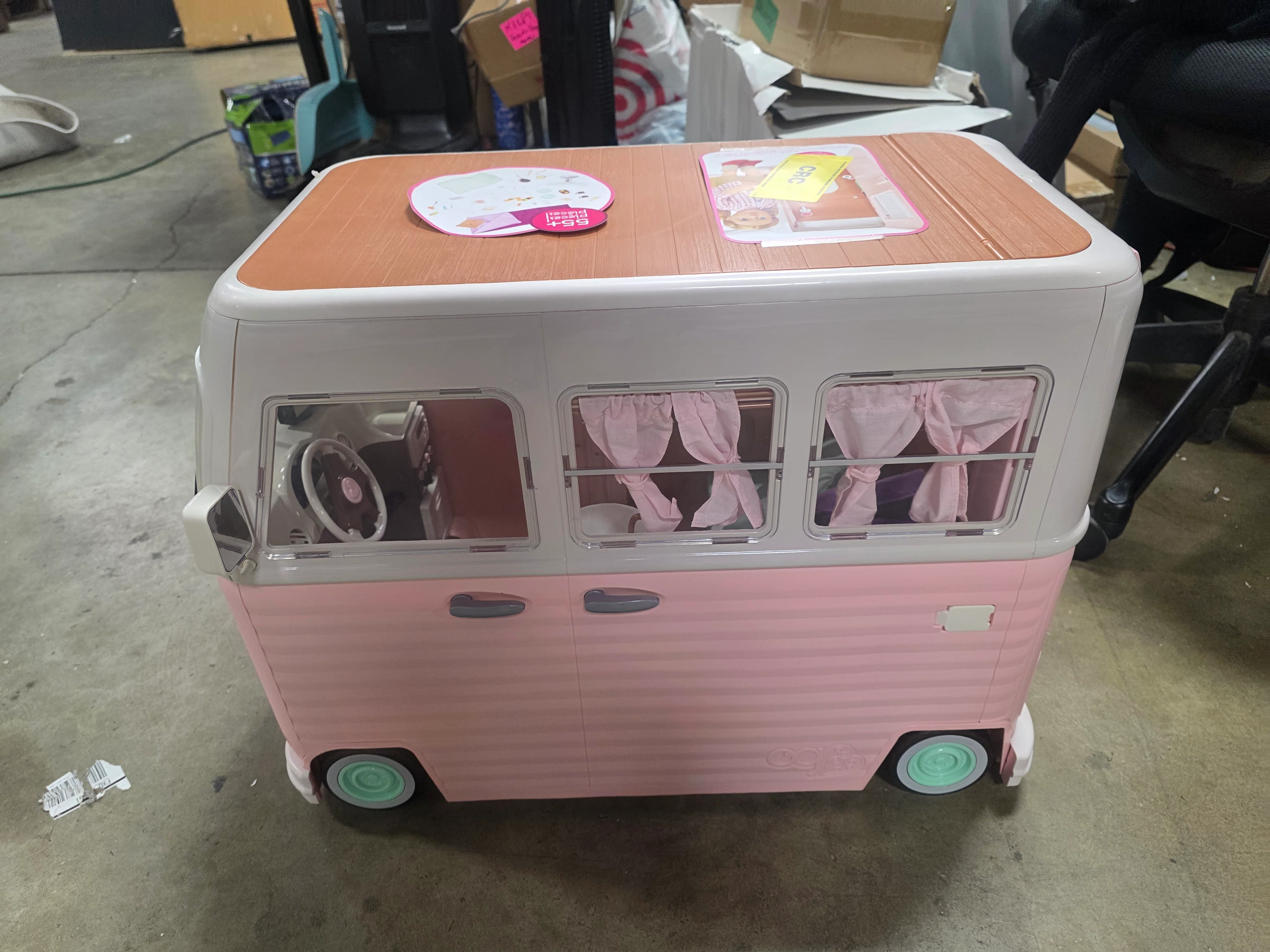 Country Cruising RV Camper Vehicle Playset Dolls - Image 12