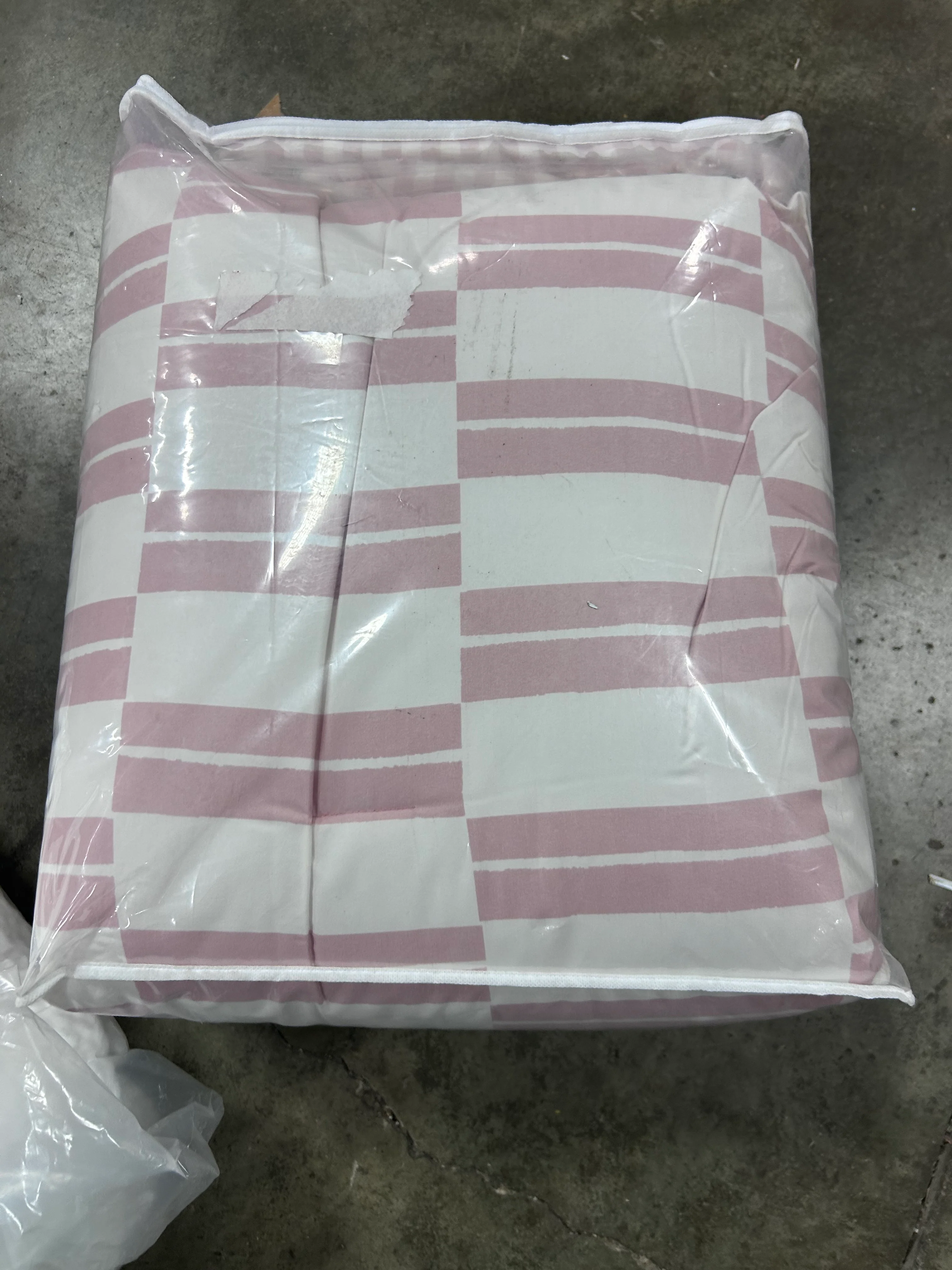 Dash Stripe Printed Microfiber Reversible Comforter & Sheets Set Ivory/Light Pink - Image 7
