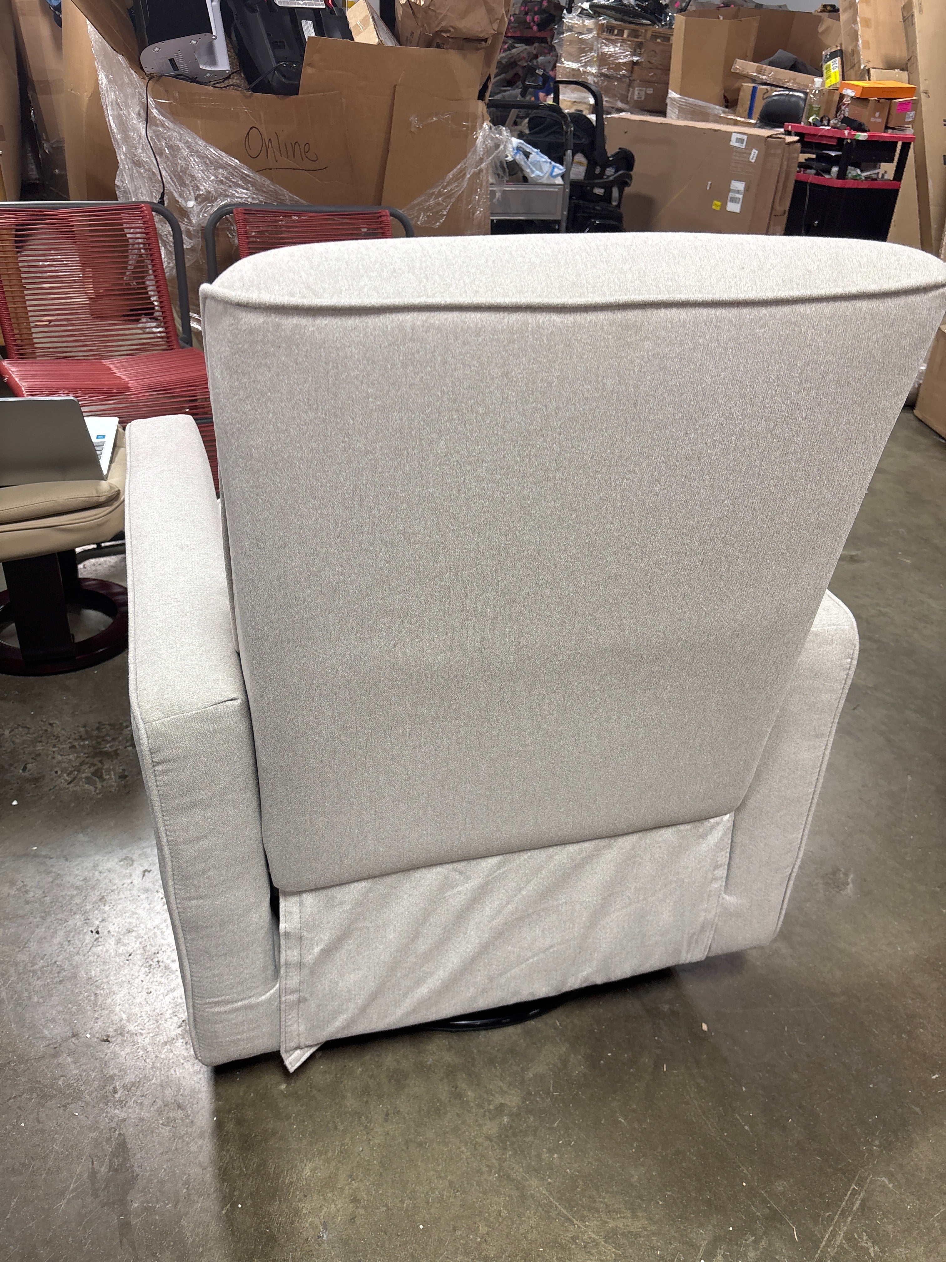 DaVinci Piper Recliner Modern Glider Chair SHOWROOM ITEM - Image 4